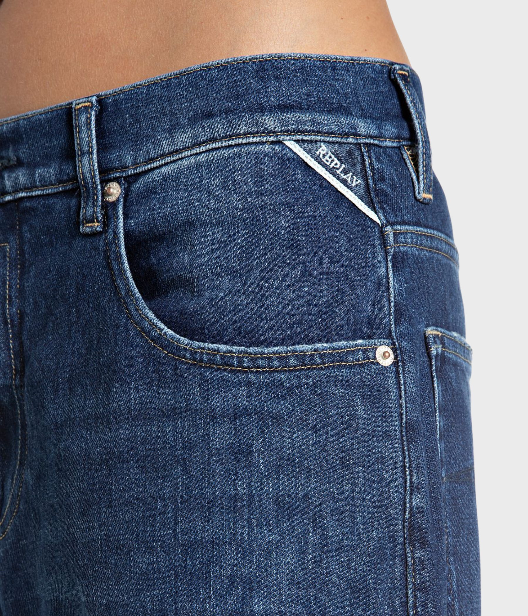 Janie (C007 DARK BLUE dark enzymatic stone wash)