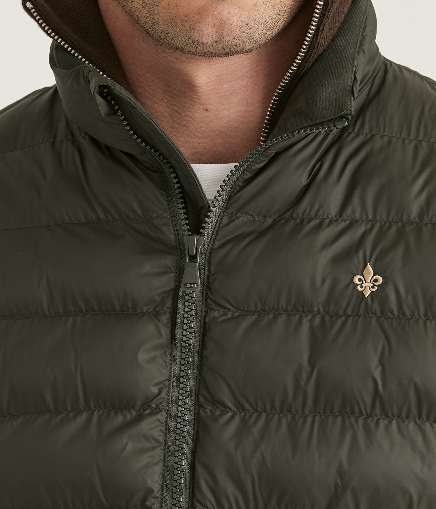 Norfolk Liner Vest (79 Olive)