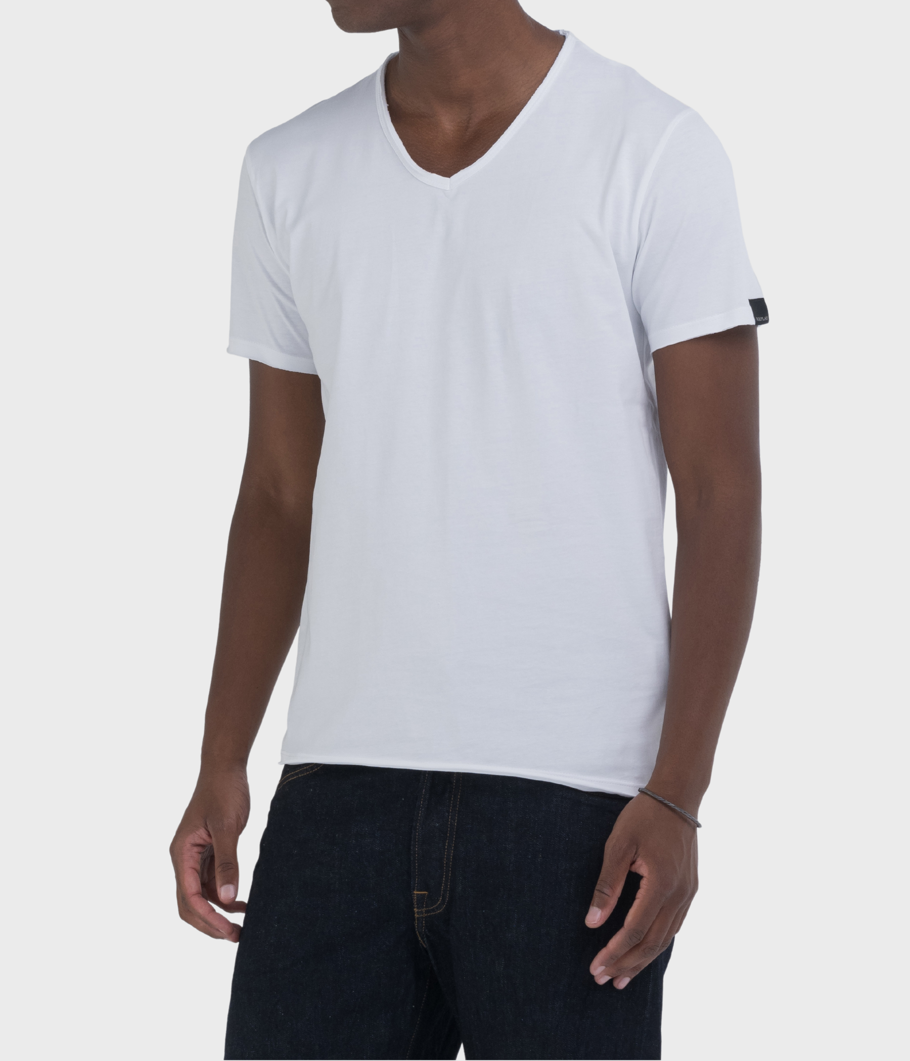 En vit v-ringad t-shirt från Replay.