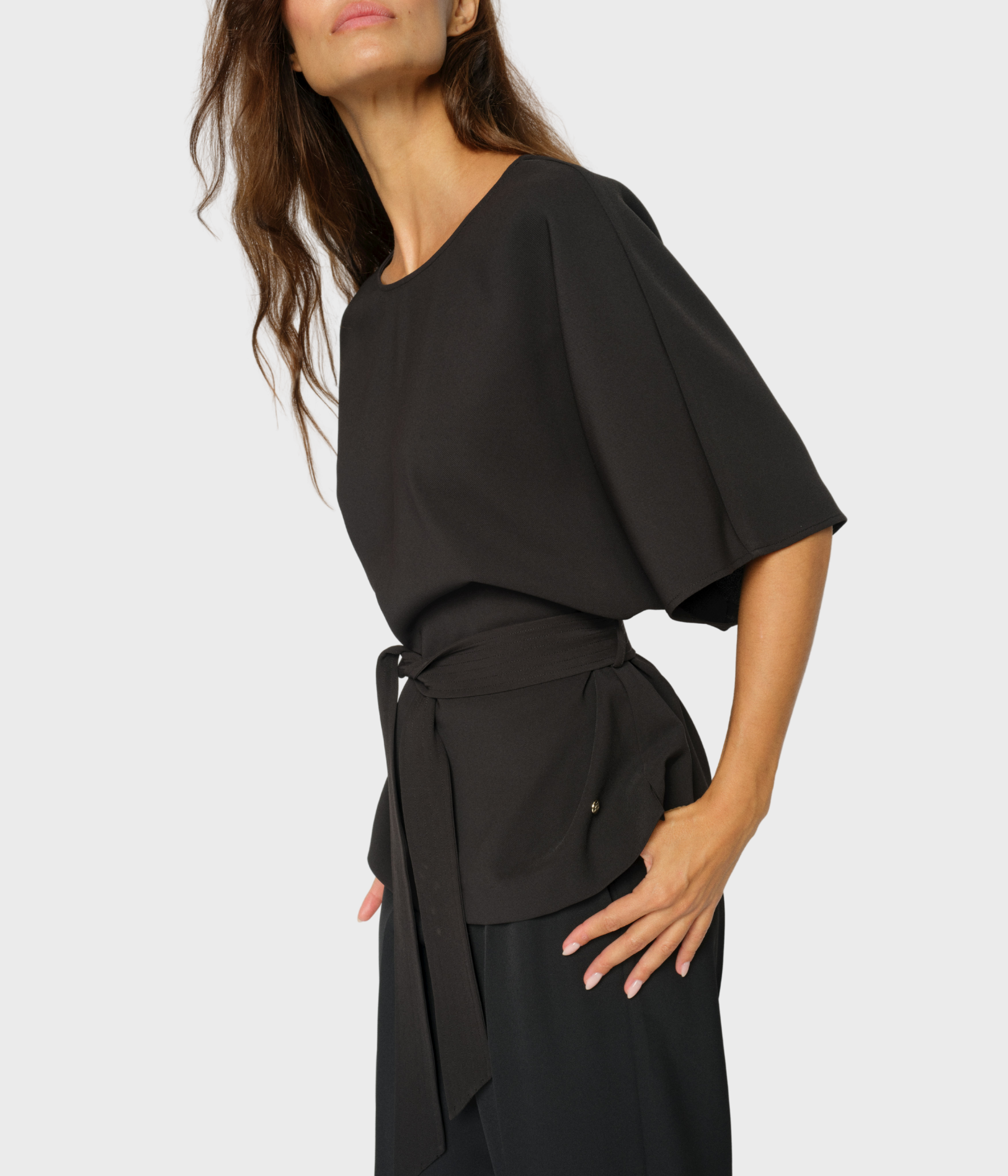 Mmrikala Miley Blouse. (801 Black)