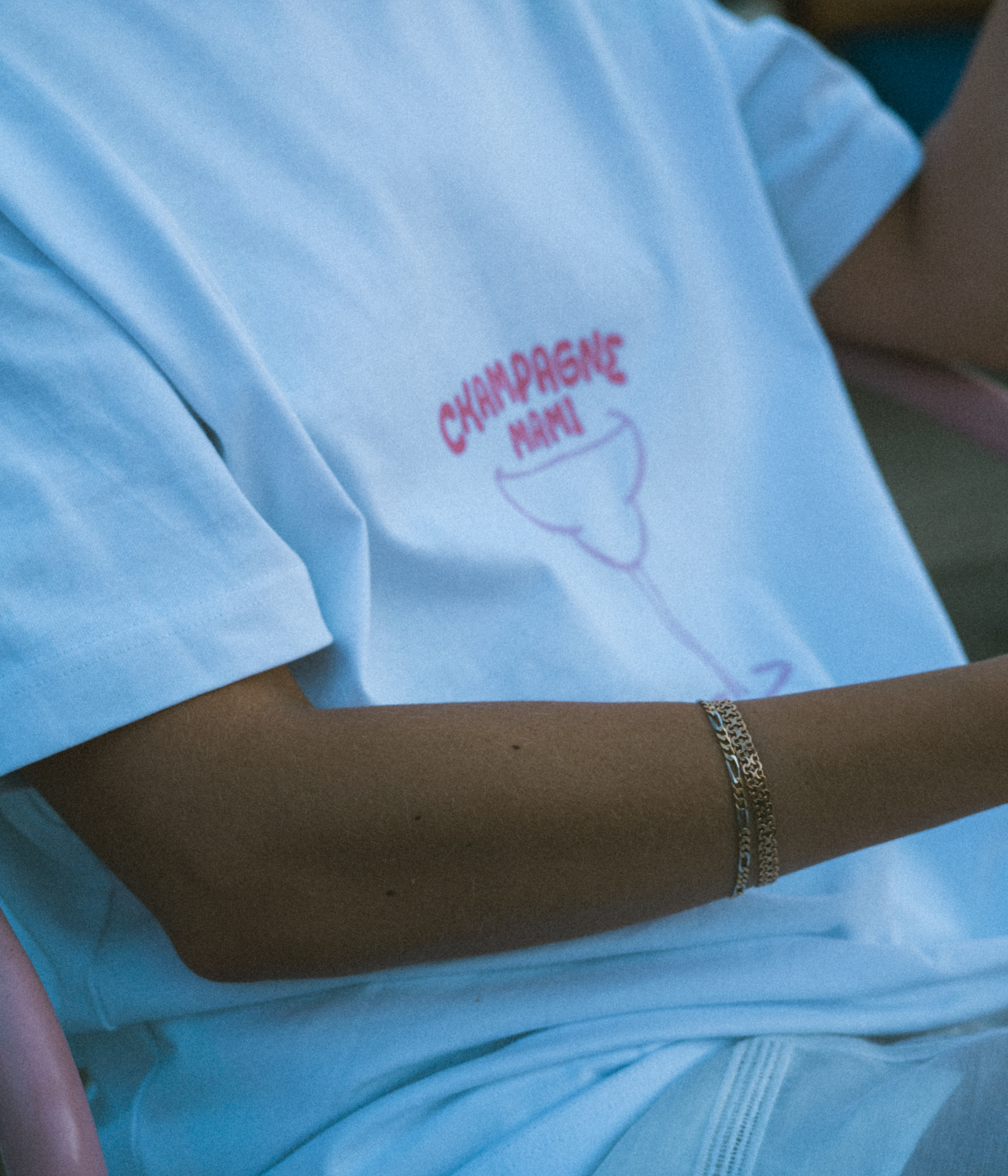 Champagne Mami (WHITE)