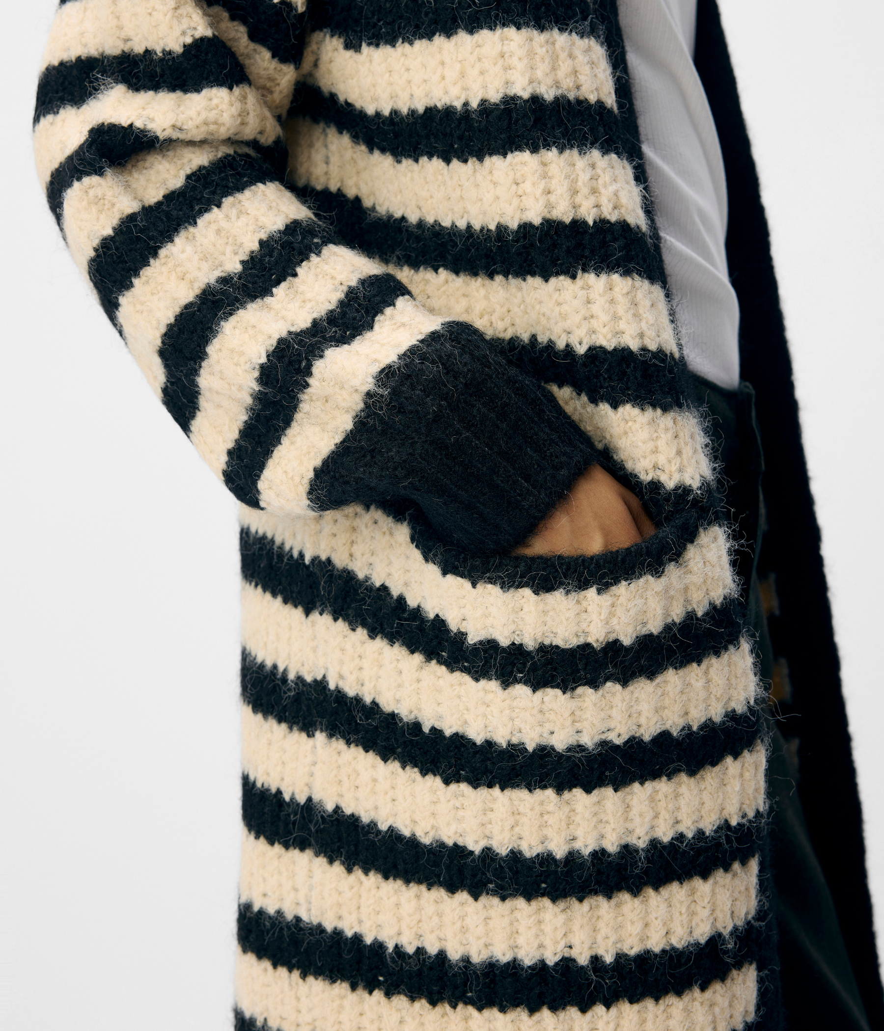 OBJMILU LS LO LONG KNIT CARDIGAN NOOS (Black Stripes:Sandshell)