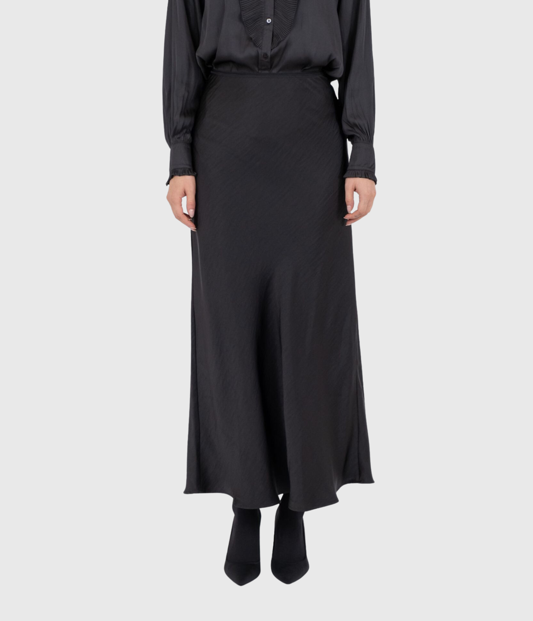 Vicky Heavy Sateen Skirt. (100 Black)