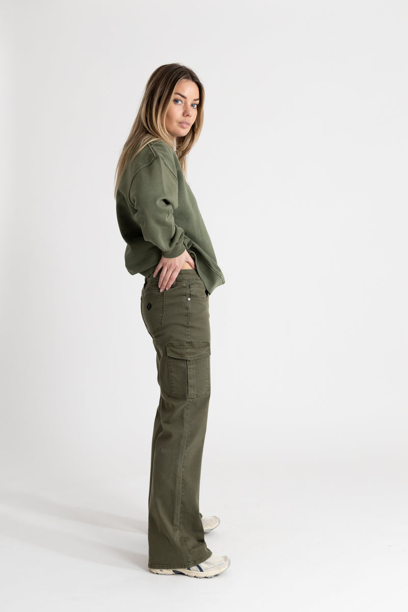 A 99 LOW BOOT CARGO ARMY GREEN (1970 ARMY GREEN)