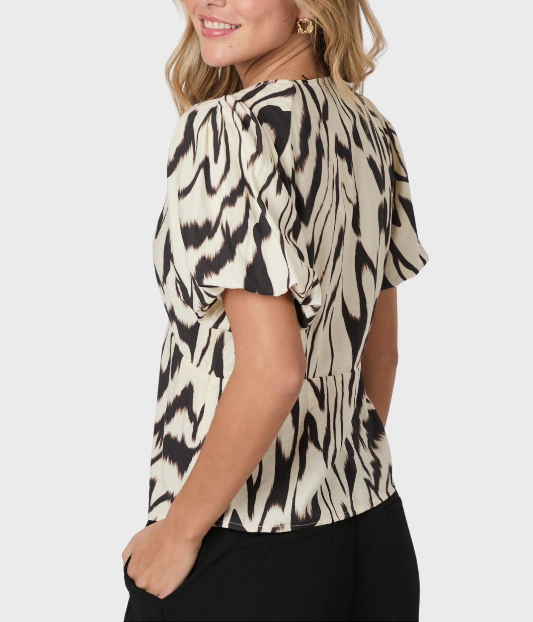 Irina Graphic Zag Blouse (121 Off White)