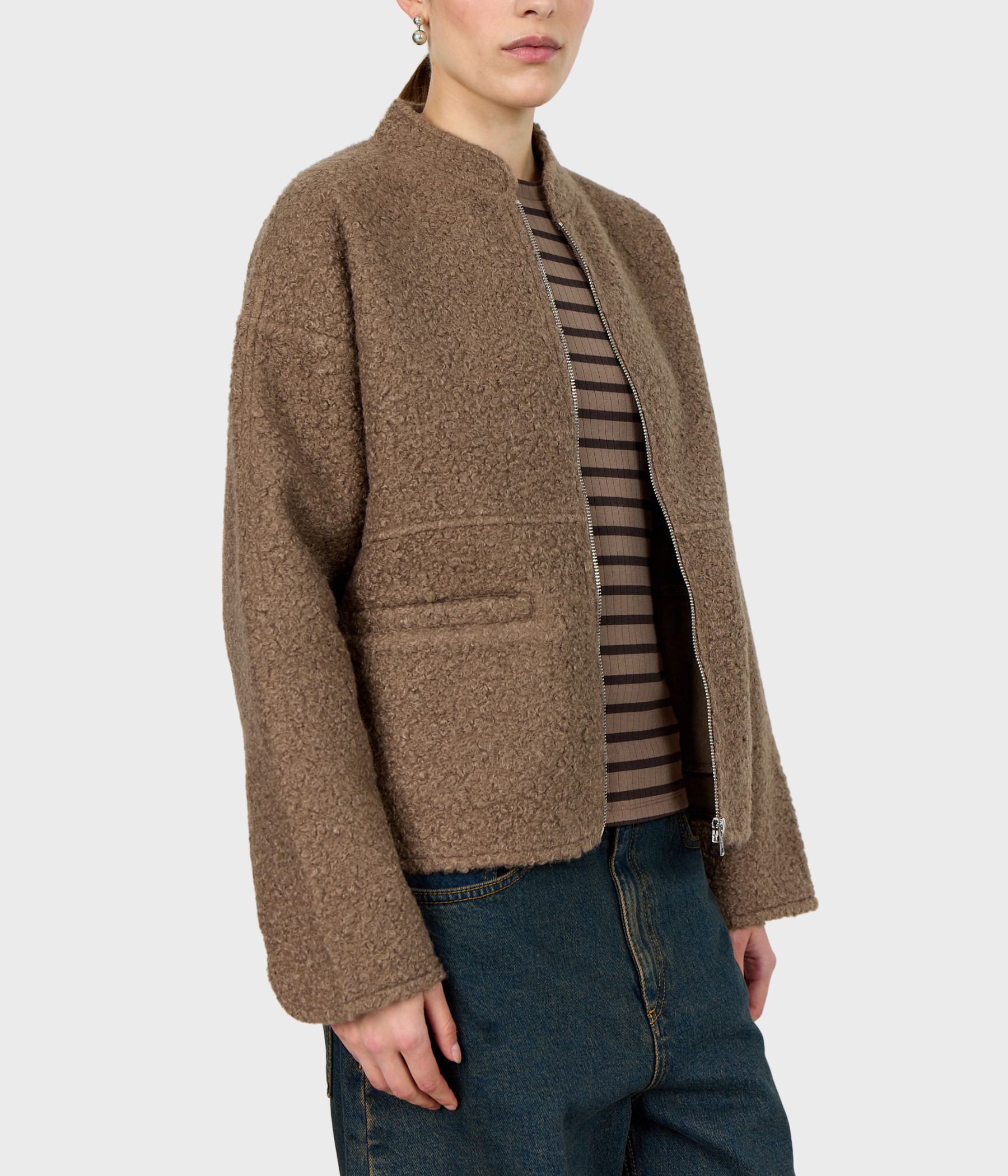 LR-NISSA 2. (L865 - WALNUT)