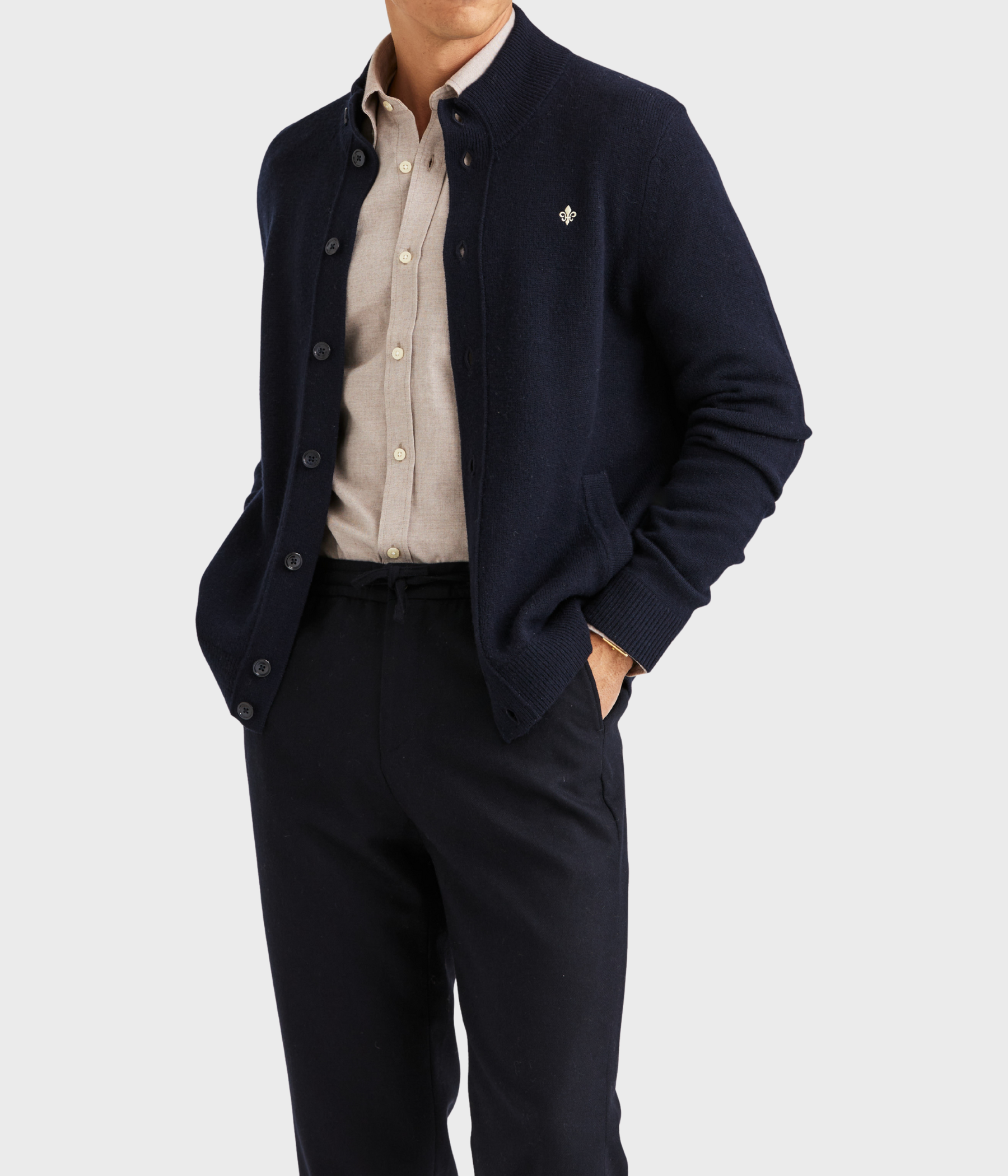 Hertford Button Cardigan. (60 Navy)