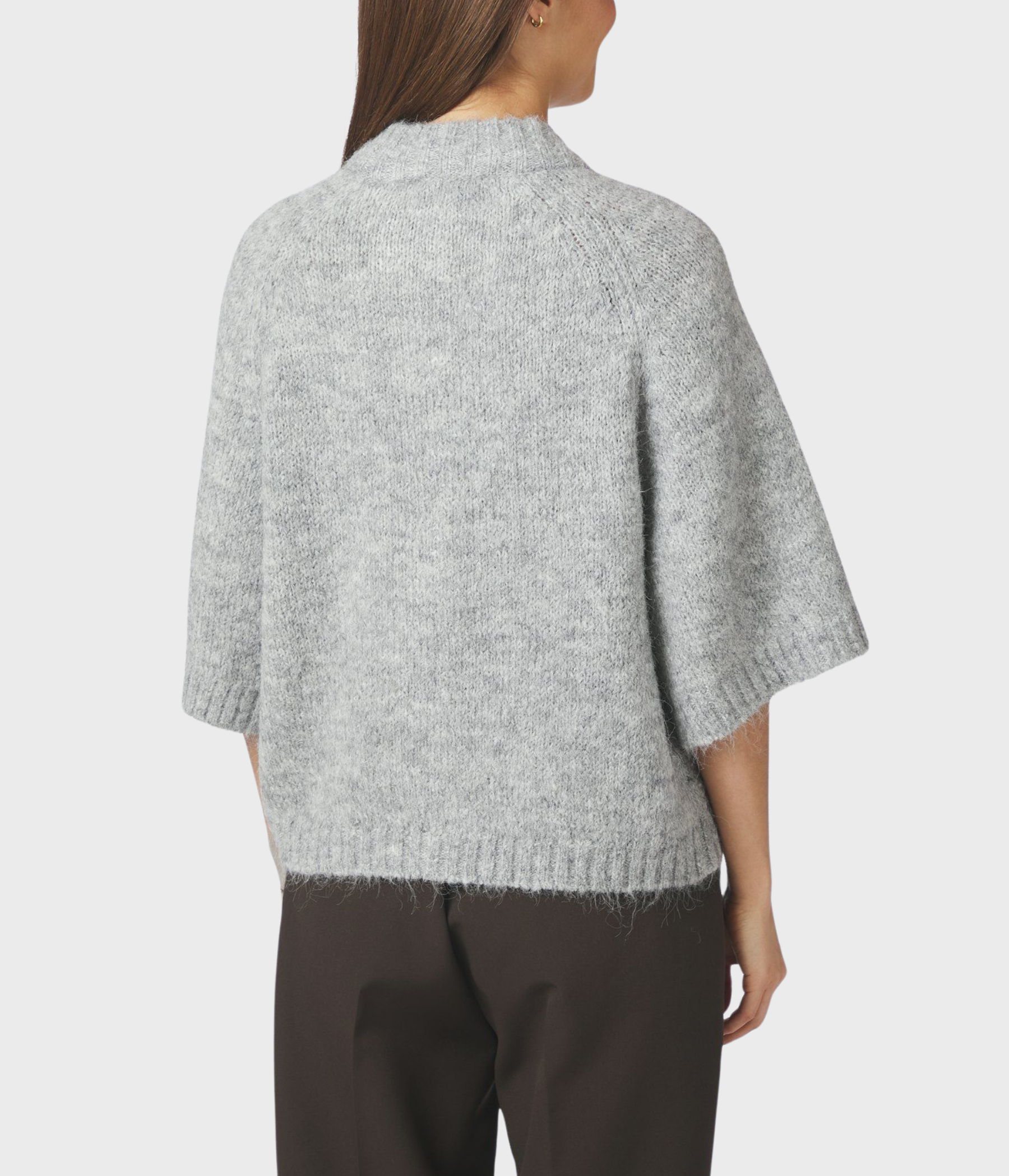 Benuta Fluffy Knit Cardigan. (Grey Melange)