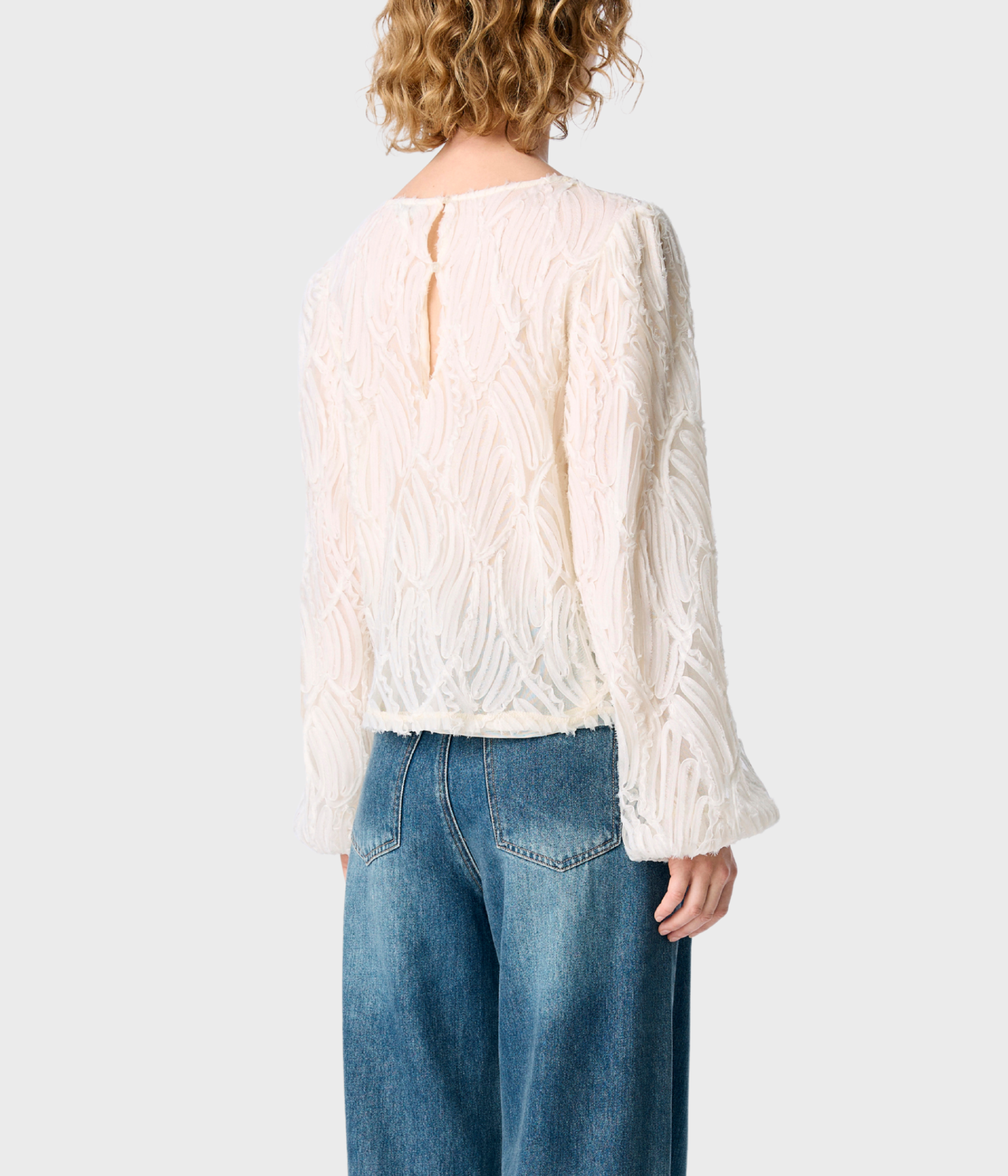 OBJLUCIE L/S RE O-NECK TOP NOOS. (White Sand)