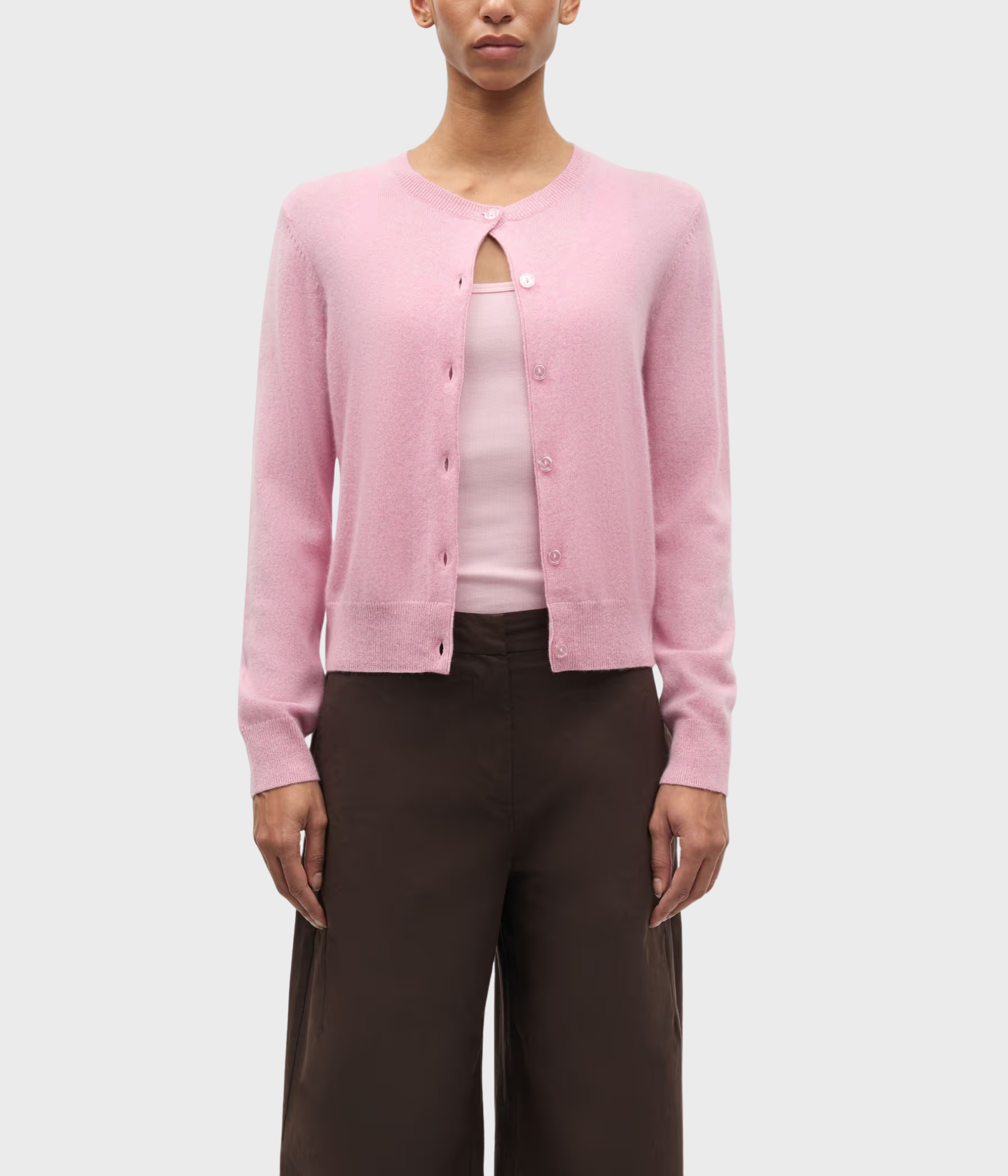 Saboston Cardigan 6304. (142304TCX Bleached Mauve)