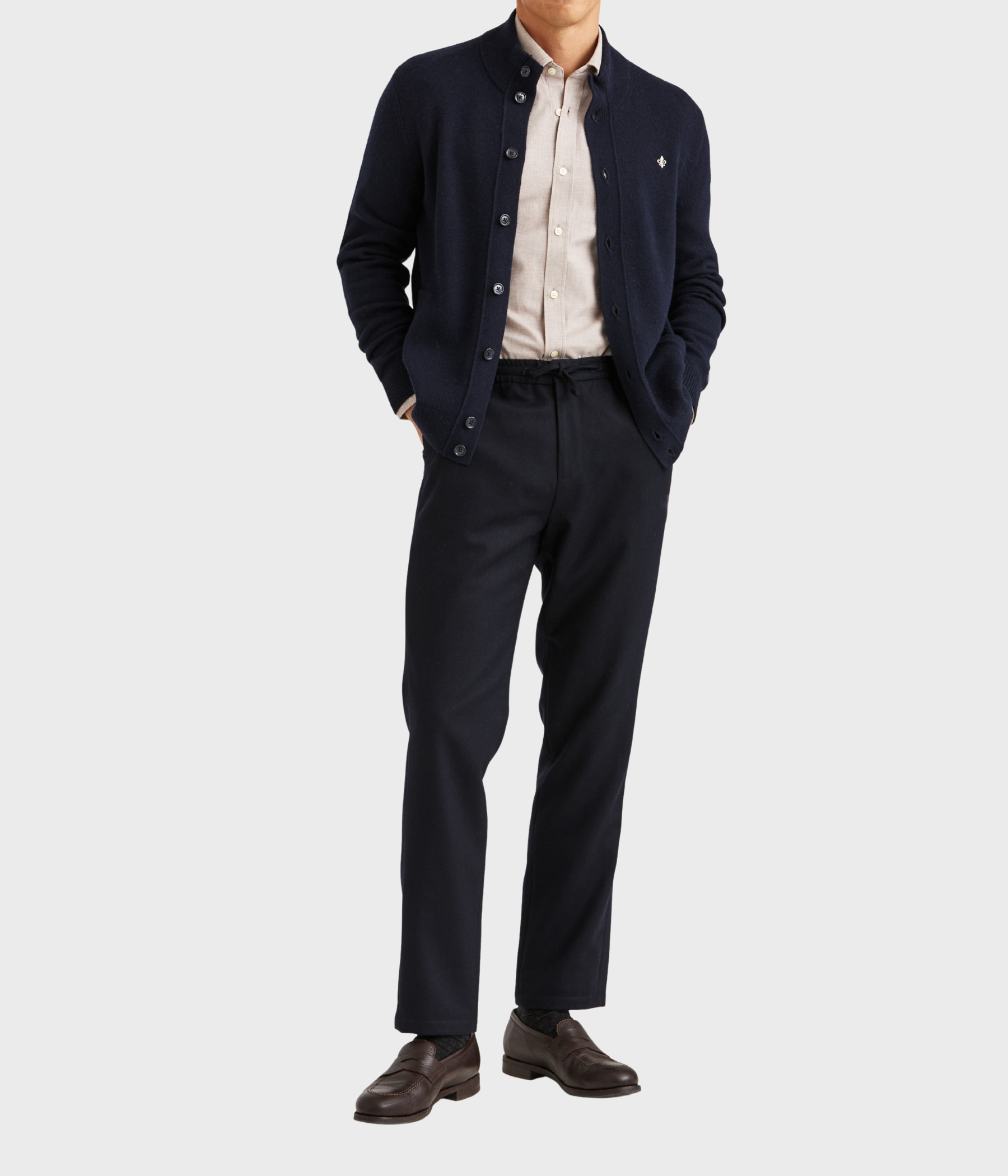 Hertford Button Cardigan. (60 Navy)