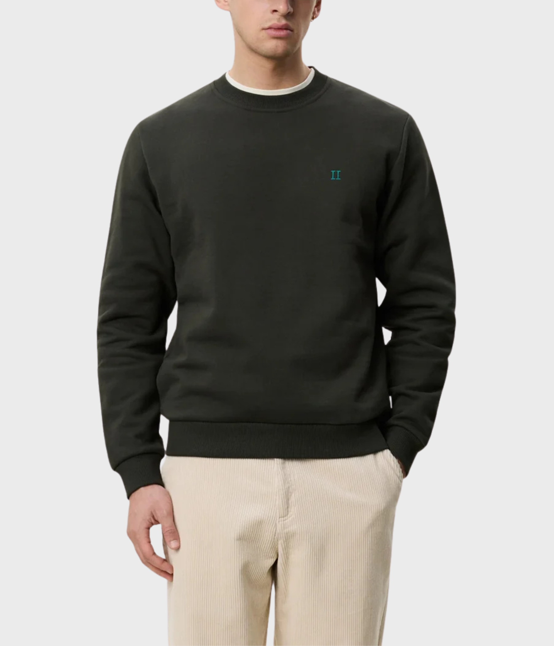 Core Seasonal Sweatshirt (528 Rosin Green)