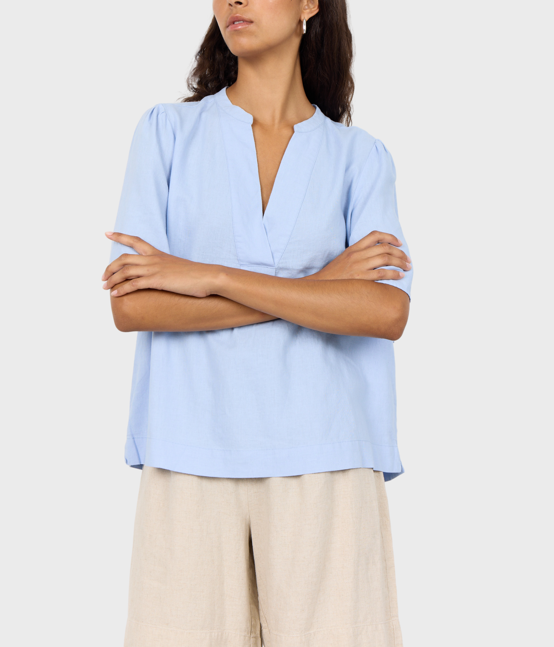 LR-NAJA 32 (L246 - CASHMERE BLUE)
