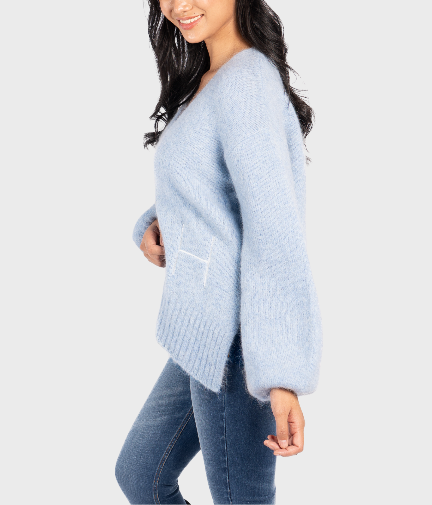 SOFIE V-Neck Sweater (4009 Skyway)
