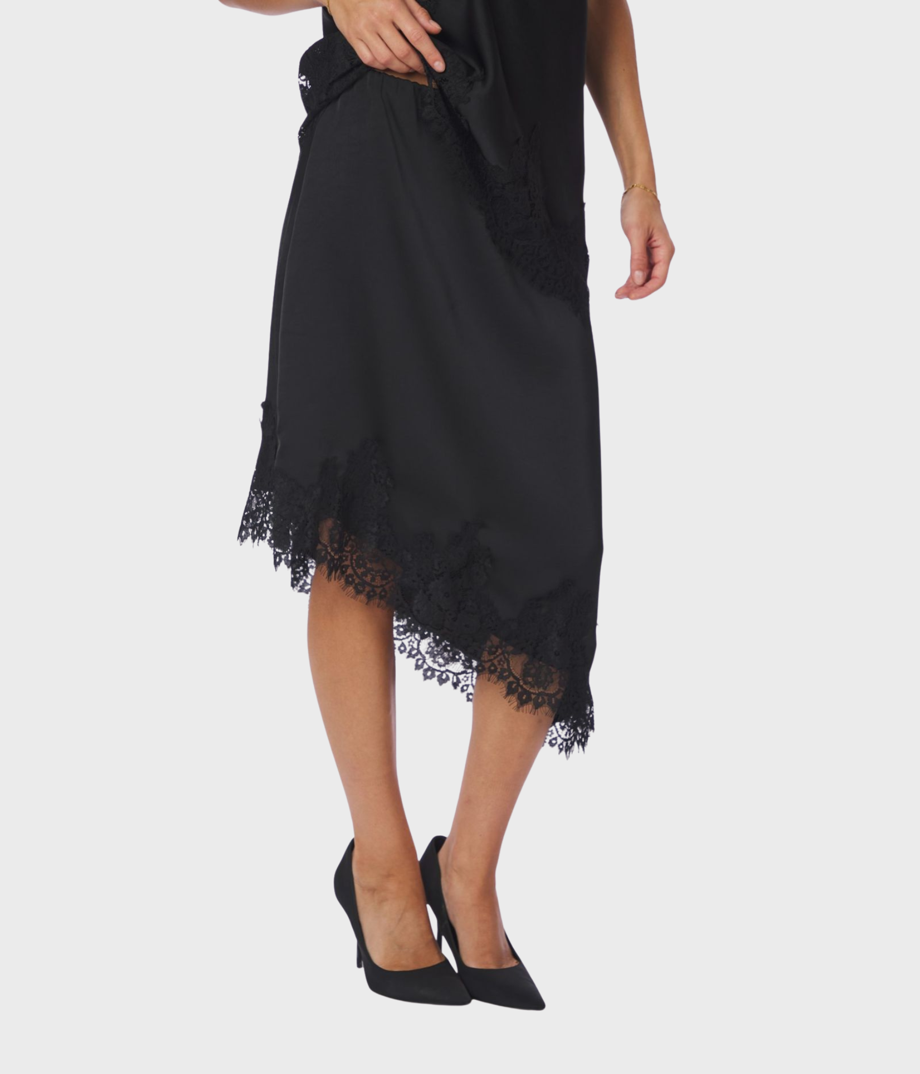 Fiora Lace Skirt (100 Black)