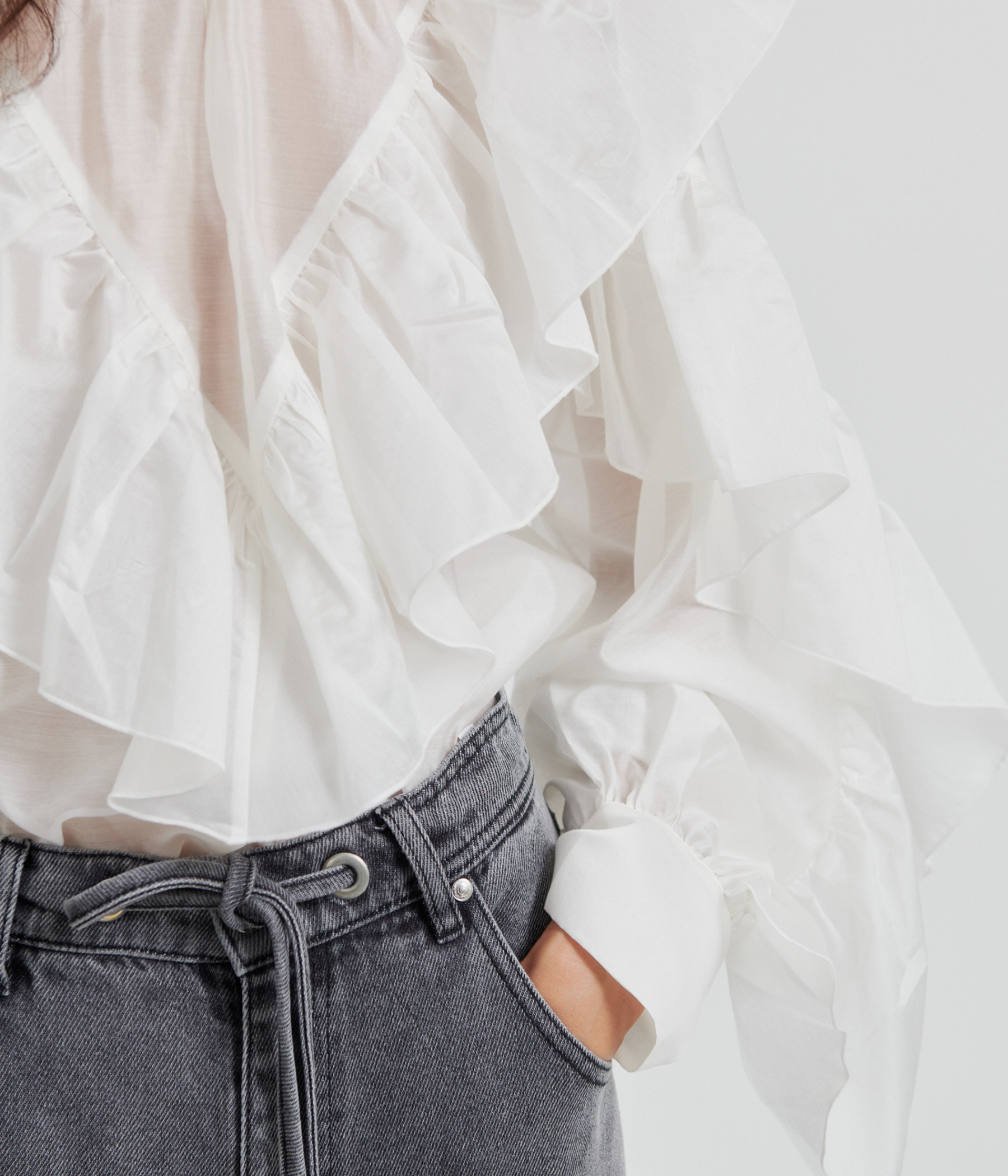 Fria Frill Blouse (0508 Tofu)