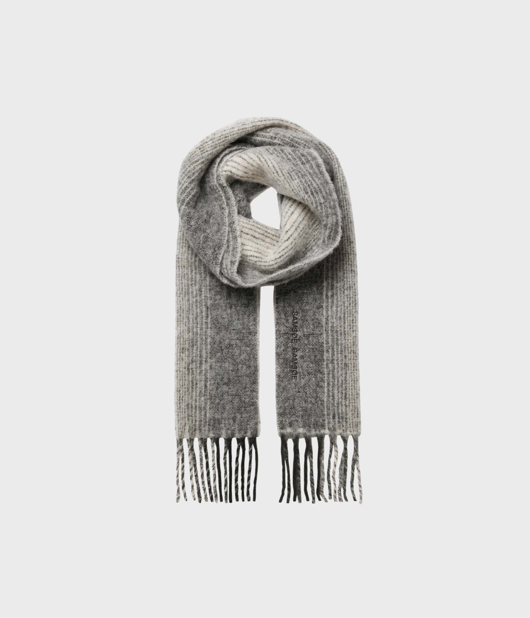 Alex Scarf 14856. (CLR002297 Stellar st.)