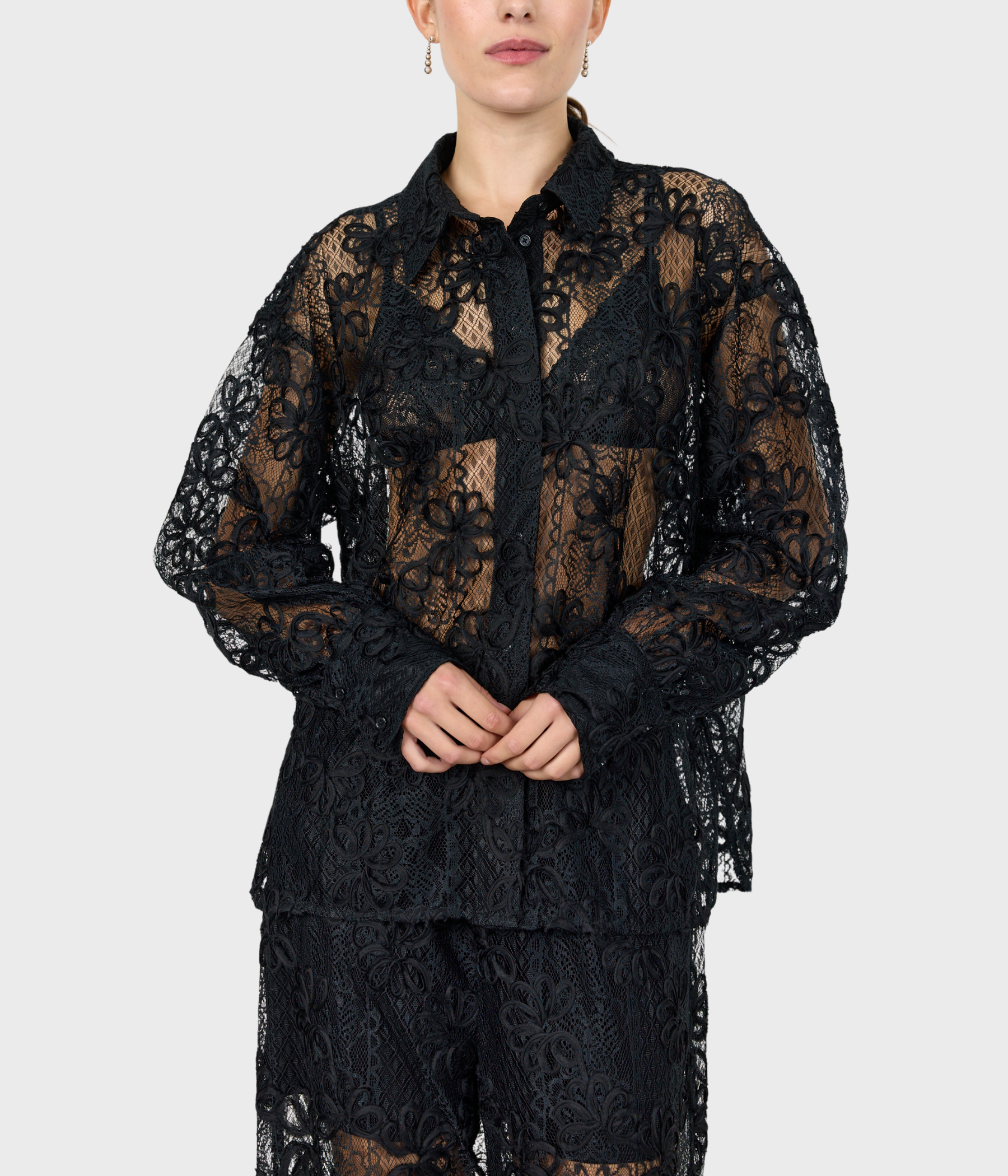LR-OLERA 1. (L999 - BLACK)