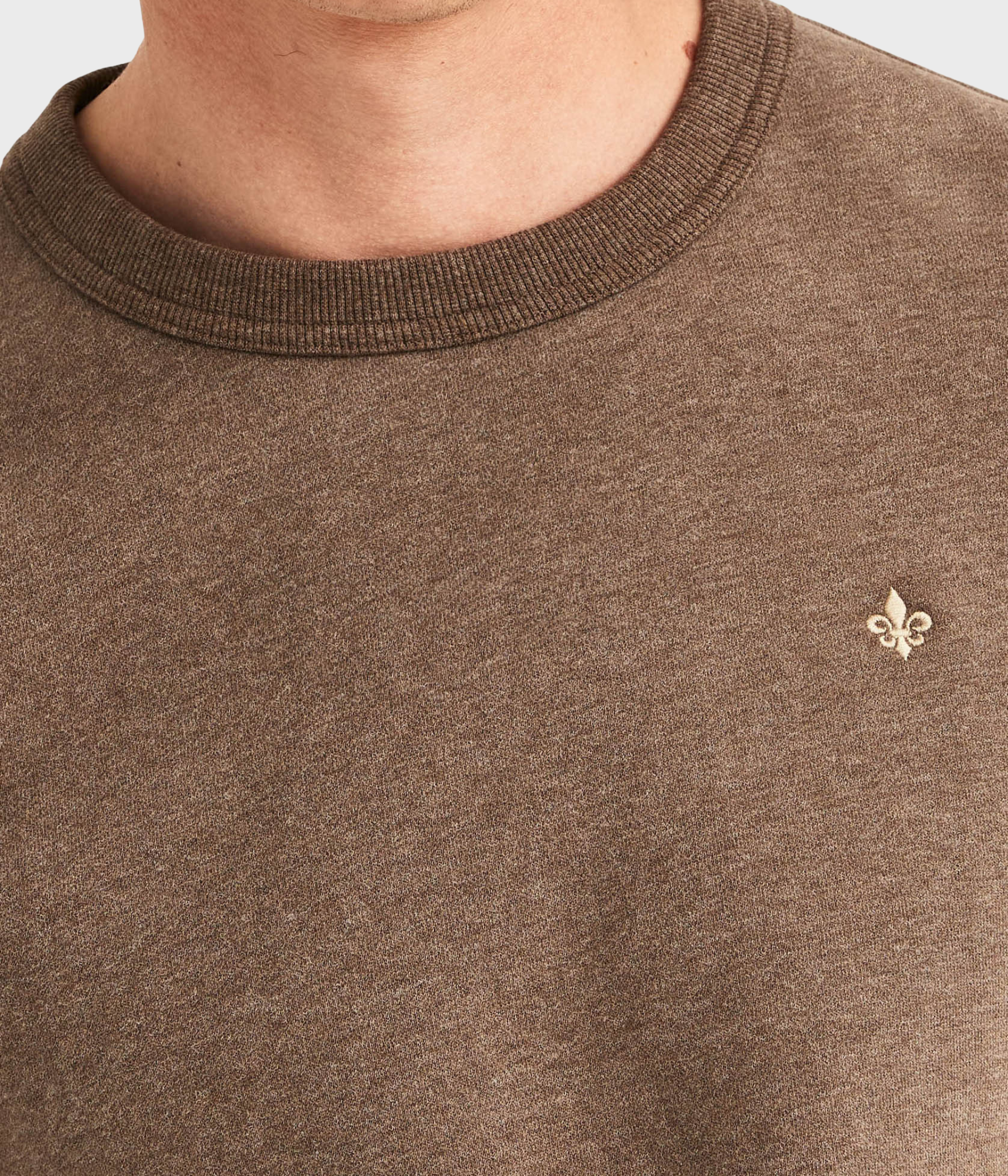 Brandon Lily Sweatshirt. (88 Brown)