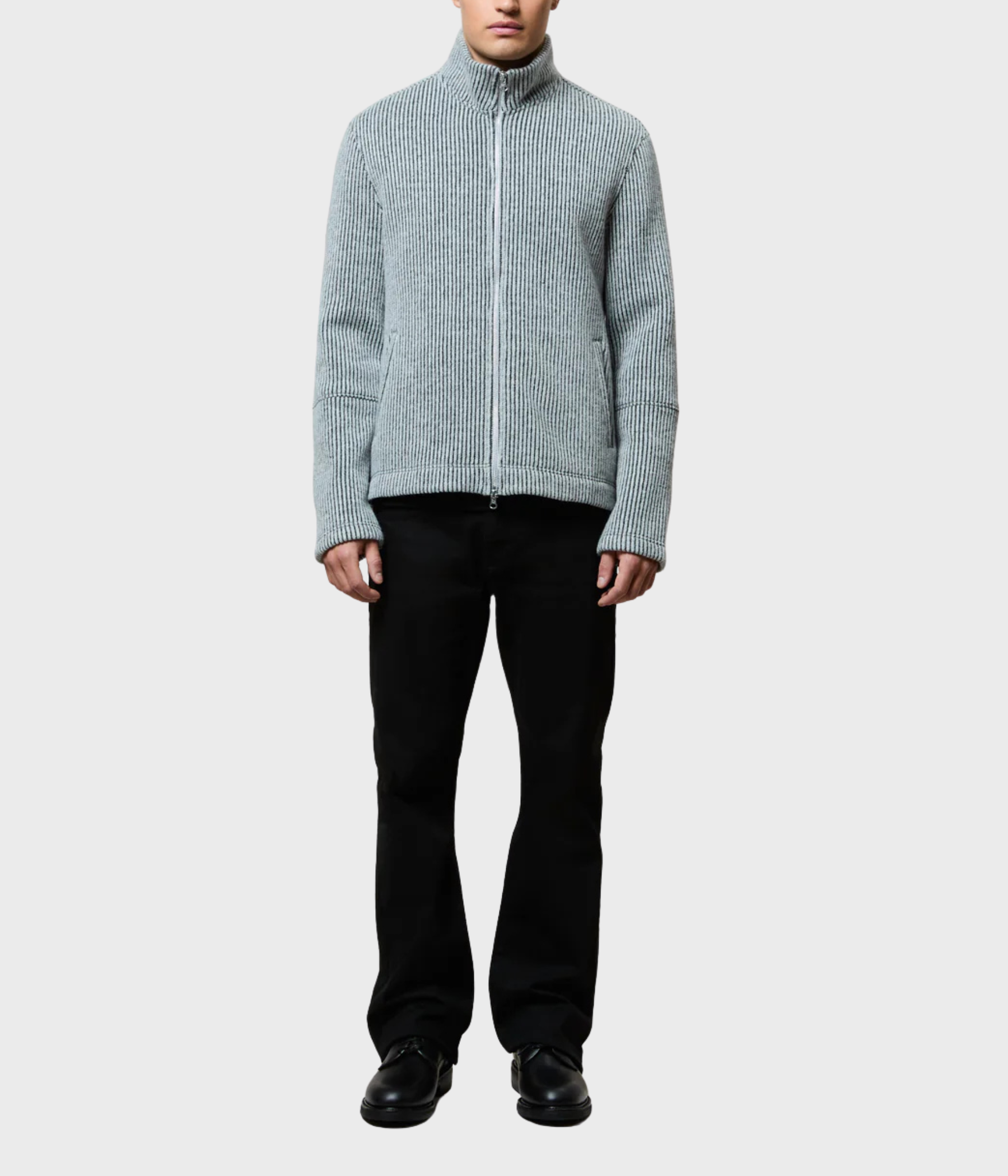 Seven Wool. (Light Grey)
