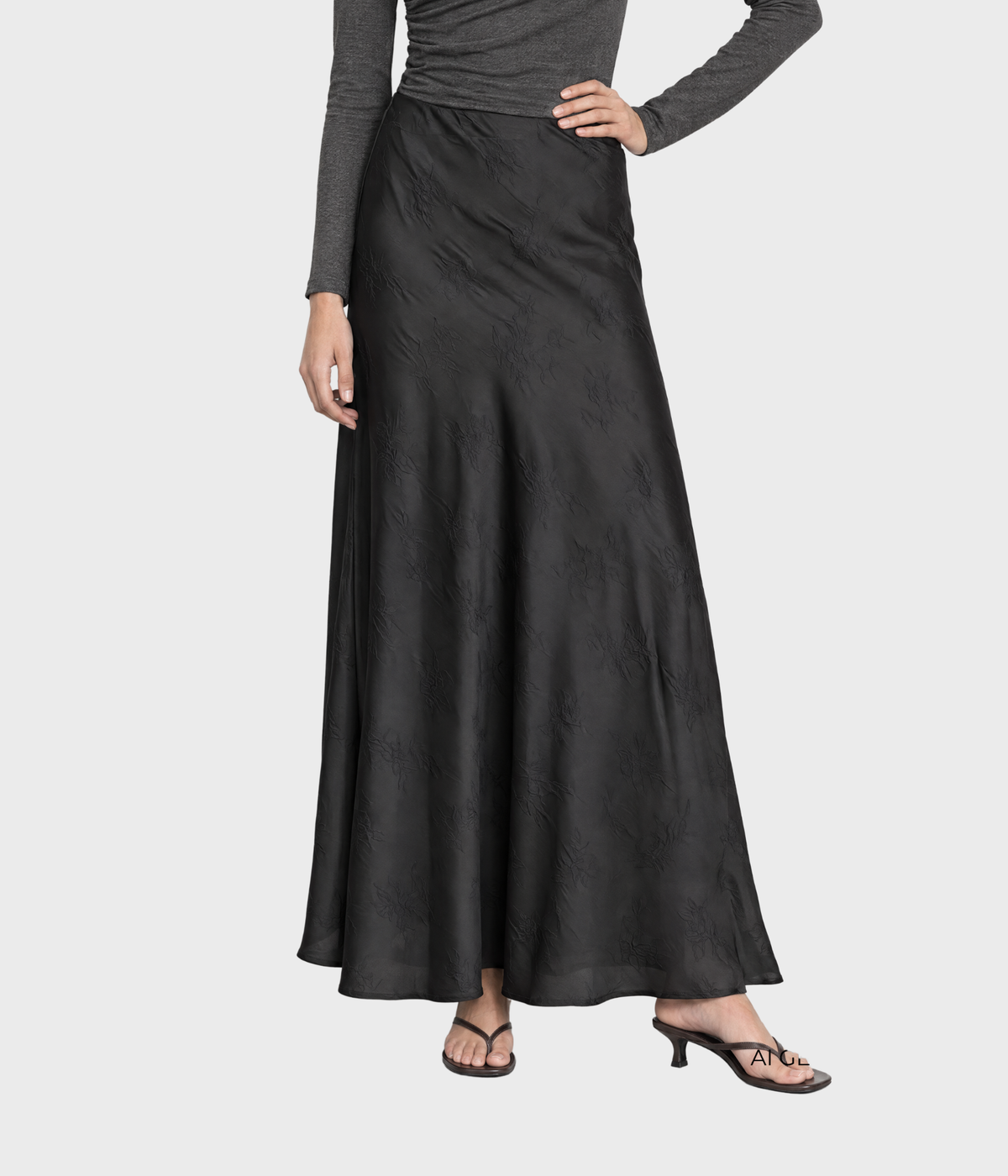 Lr-Ugne 2 (9999 Black)