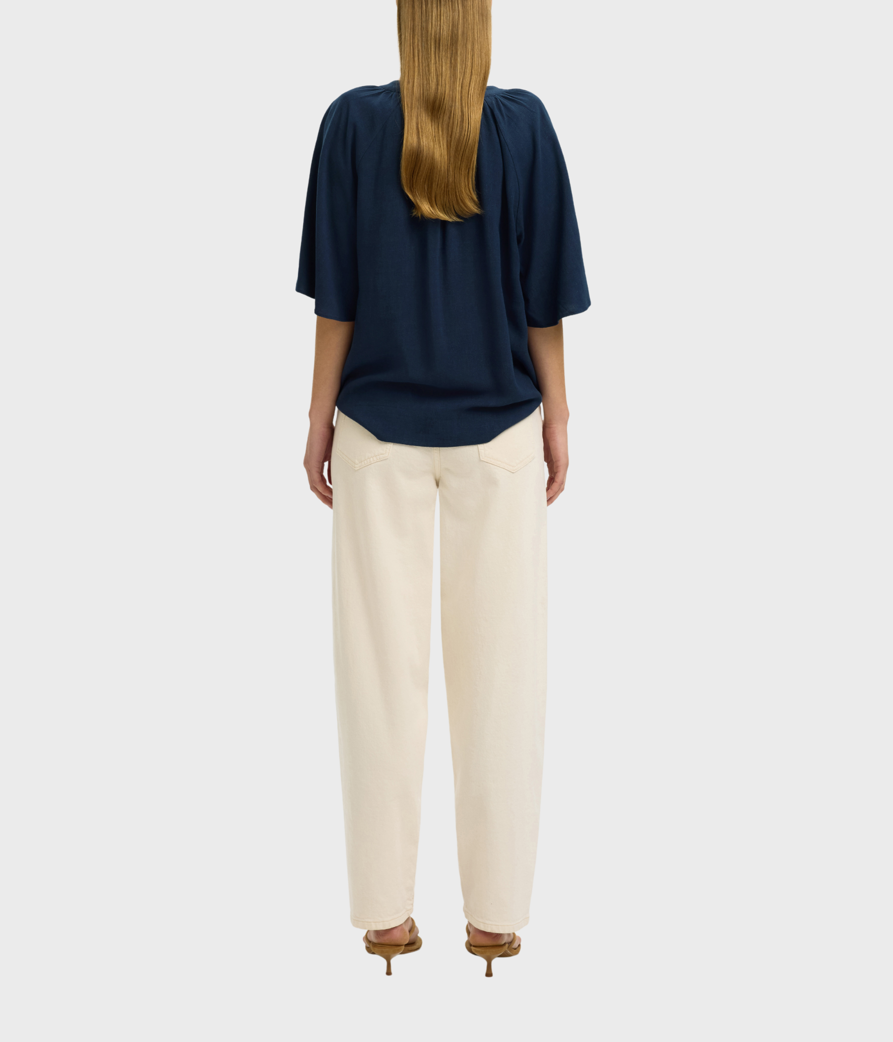 SLFVIVA 2/4 V-NECK LINEN BLEND TOP NOOS (Dark Sapphire) - D.O. Design Only