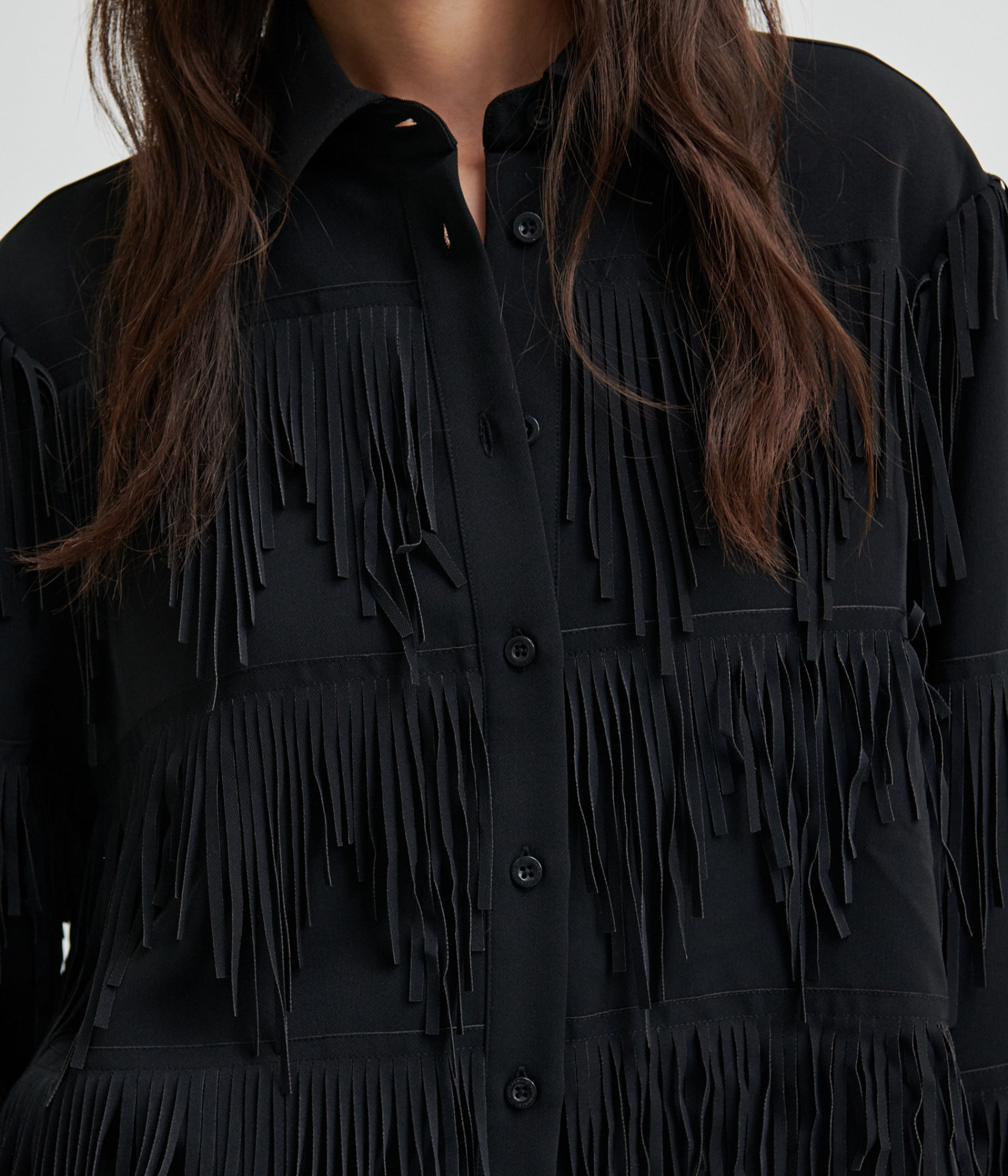 Dancing Cropped Shirt. (8001 Black)