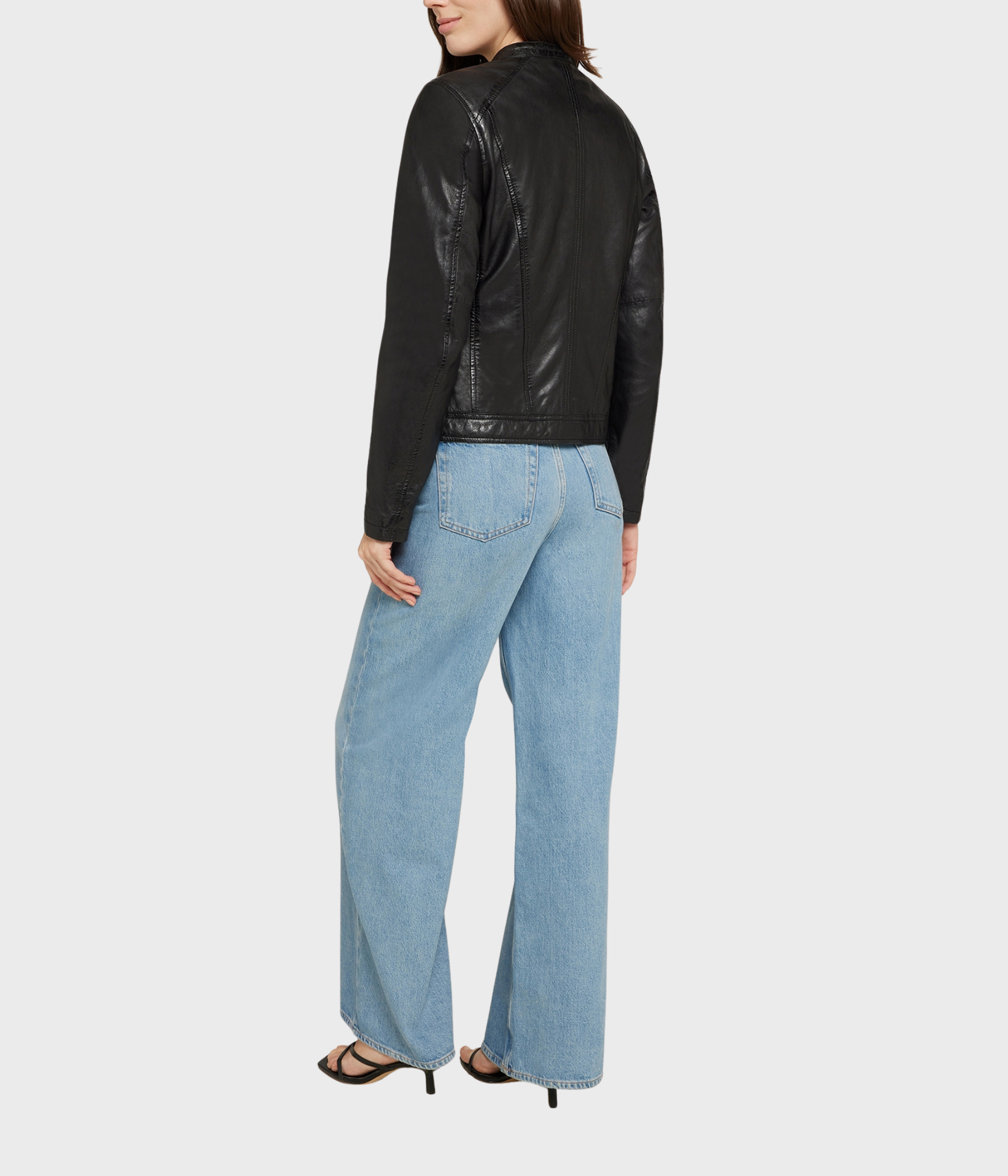 Izzie Jacket (89900 Black)