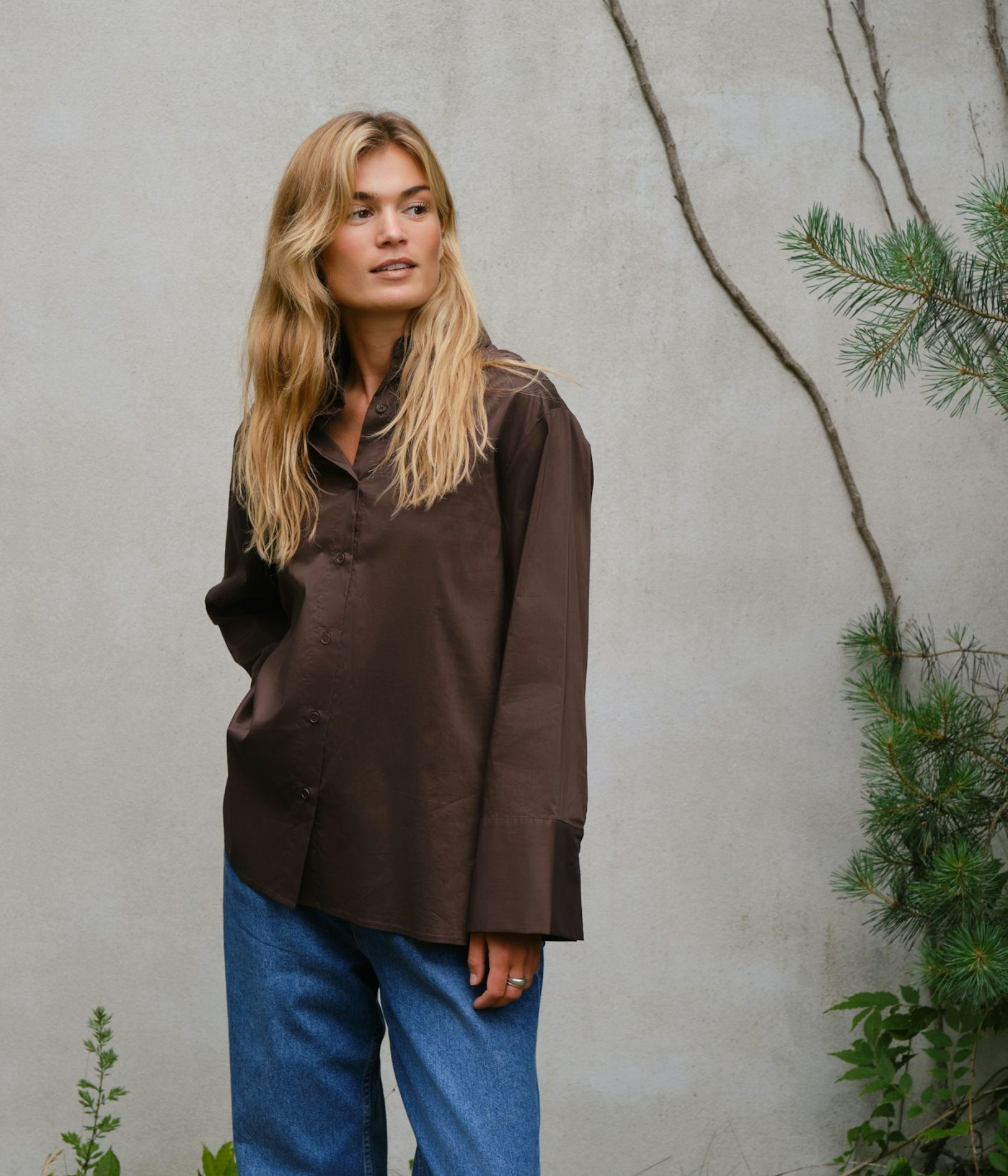 Dita Poplin Shirt (584 Chocolate Brown)