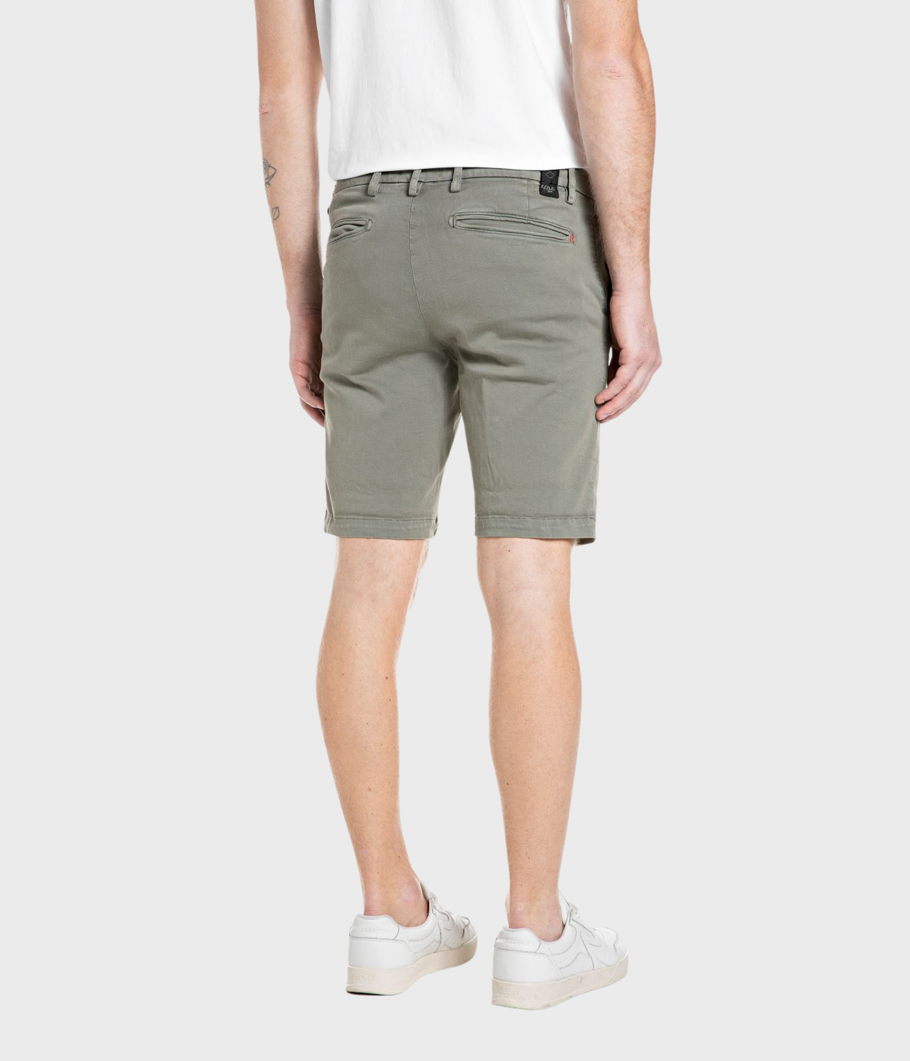 Shorts Benni Short Hyperchino Color Xlite. (530 MILITARY old colour garment dyed and softened)