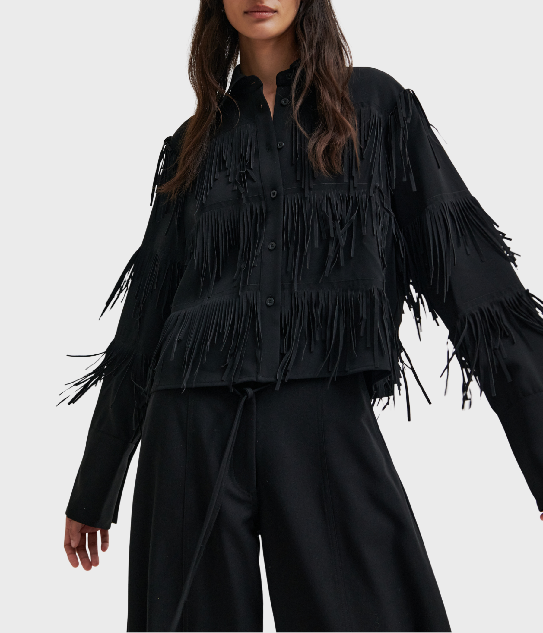Dancing Cropped Shirt. (8001 Black)