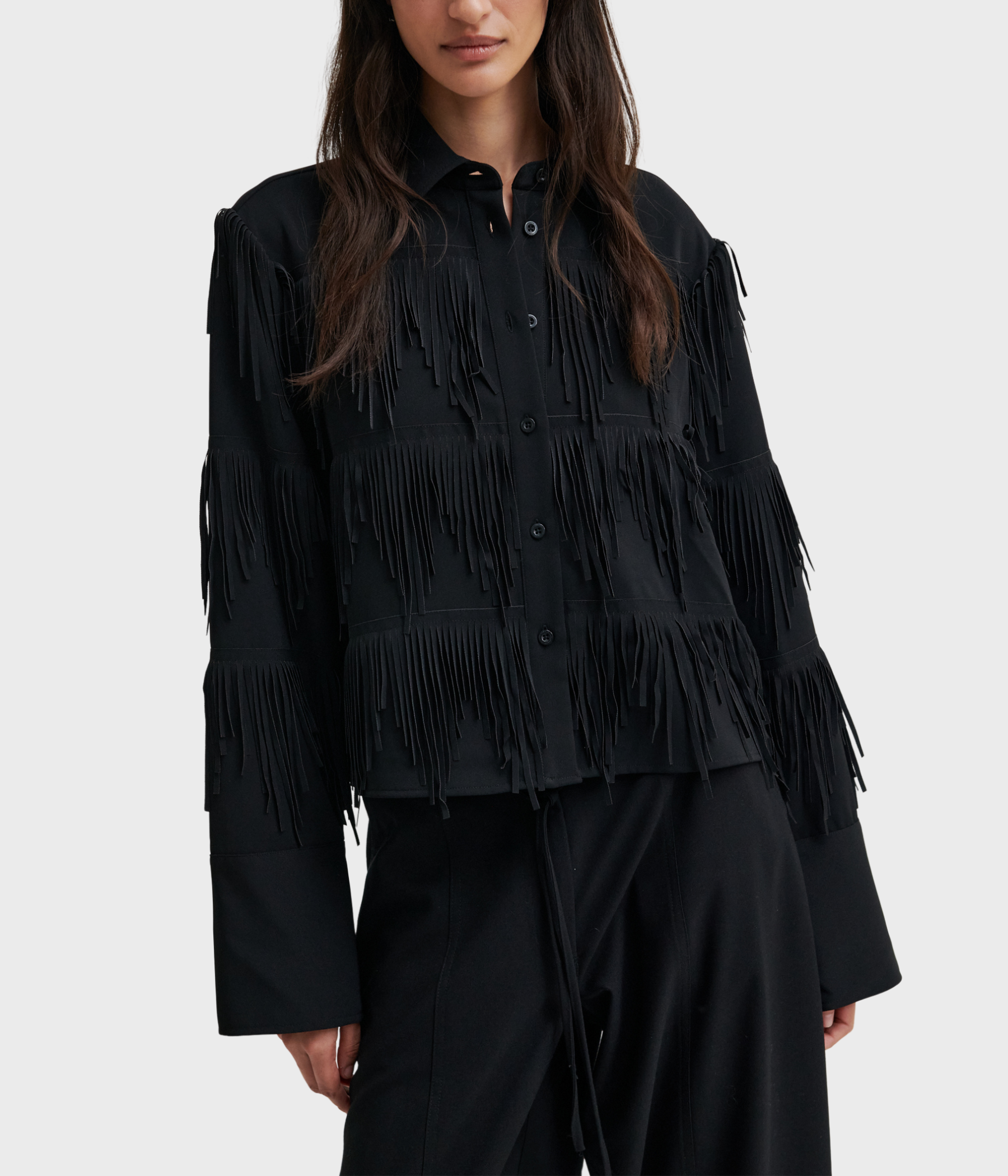 Dancing Cropped Shirt. (8001 Black)