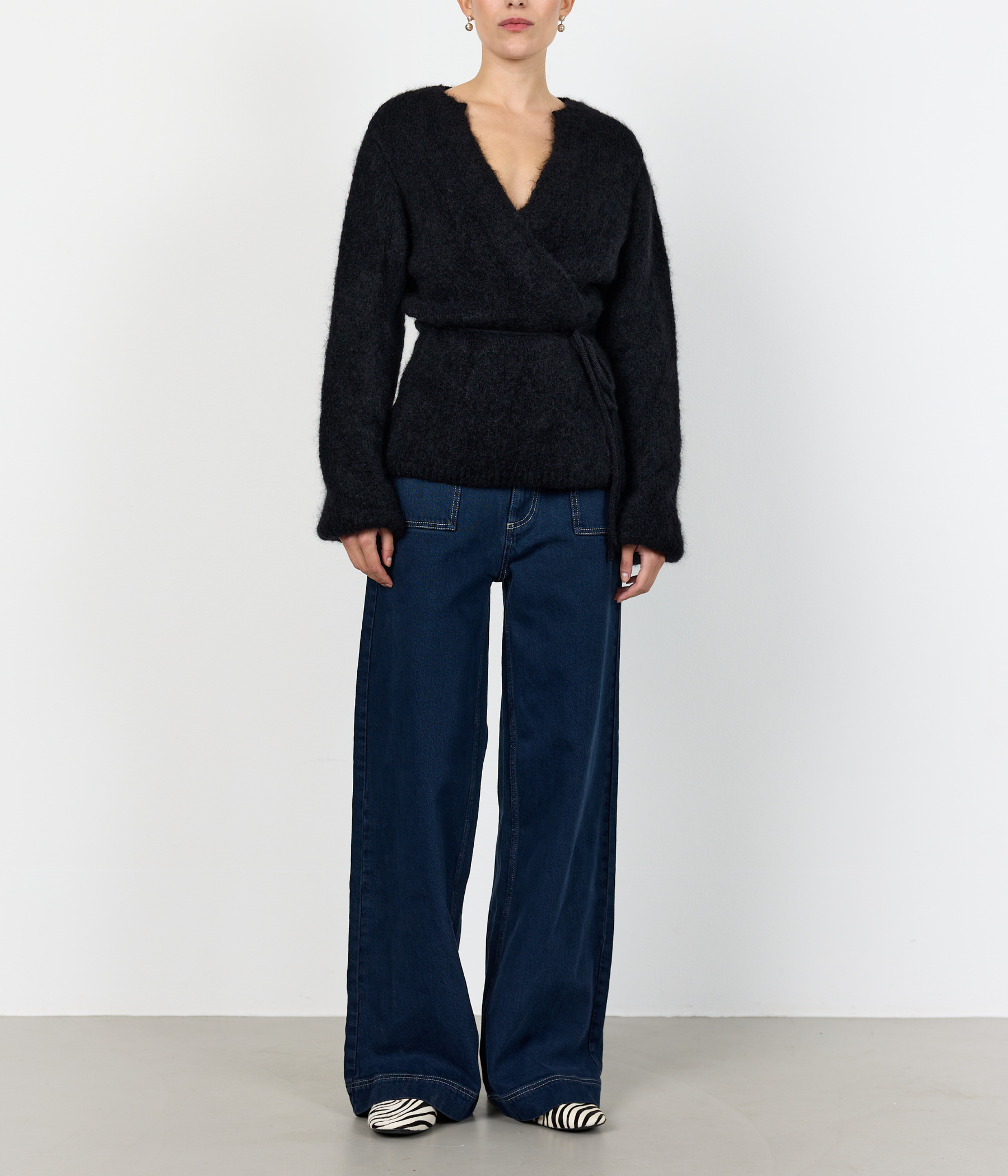 LR-NOREEN 7. (L999 - BLACK)