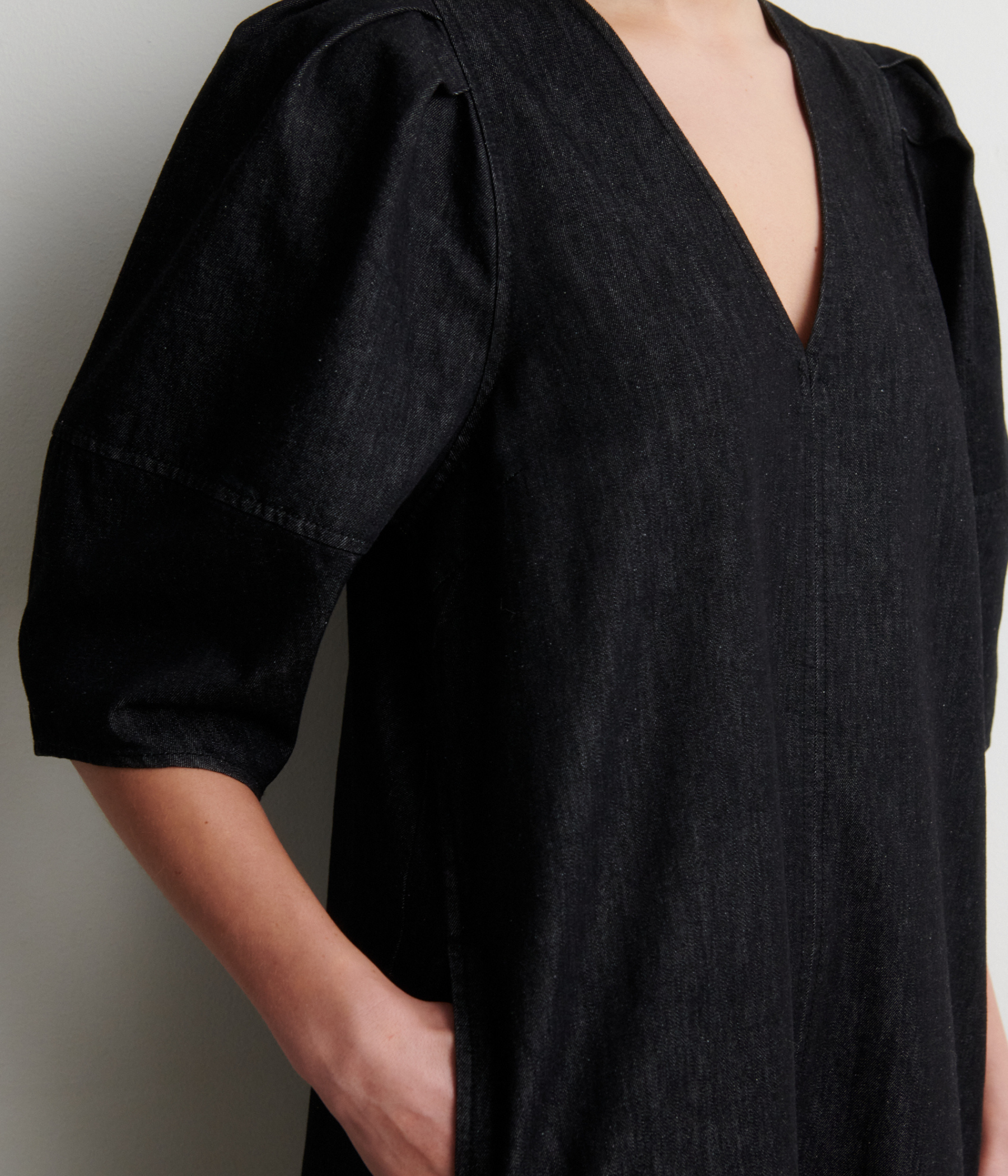 Dera Denim Dress. (Black)