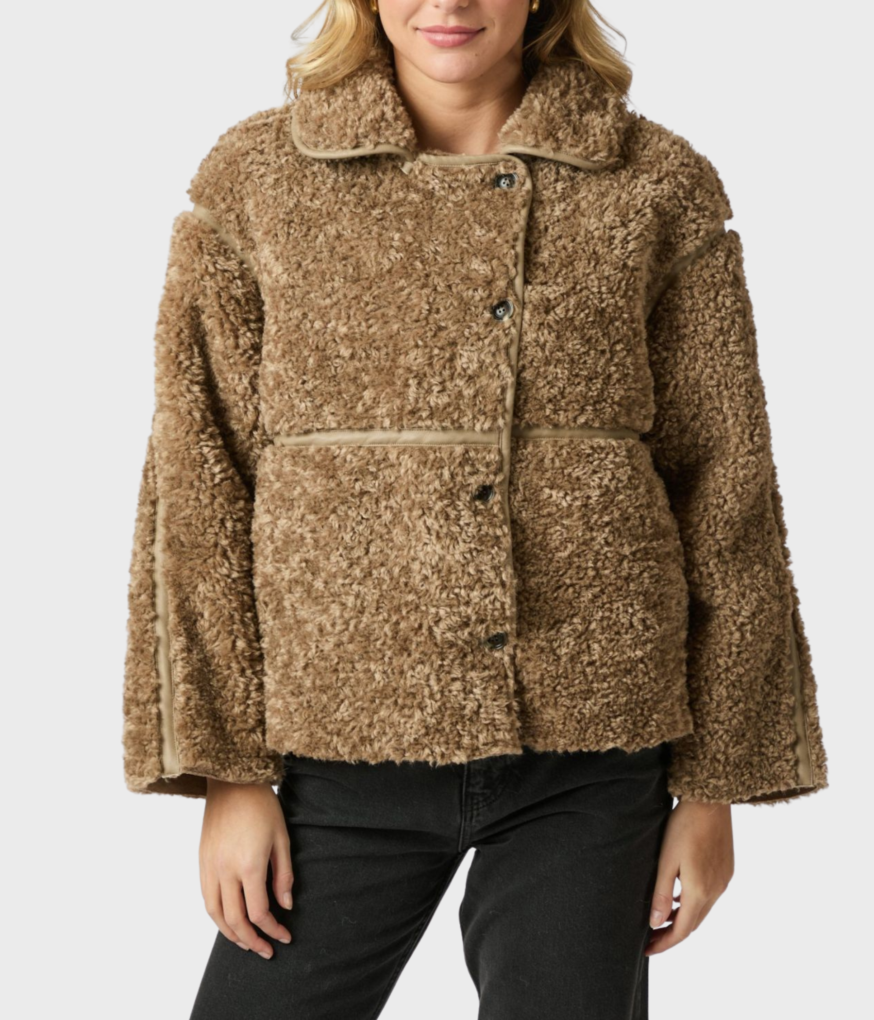 Castor Faux Fur Jacket. (214 Taupe)