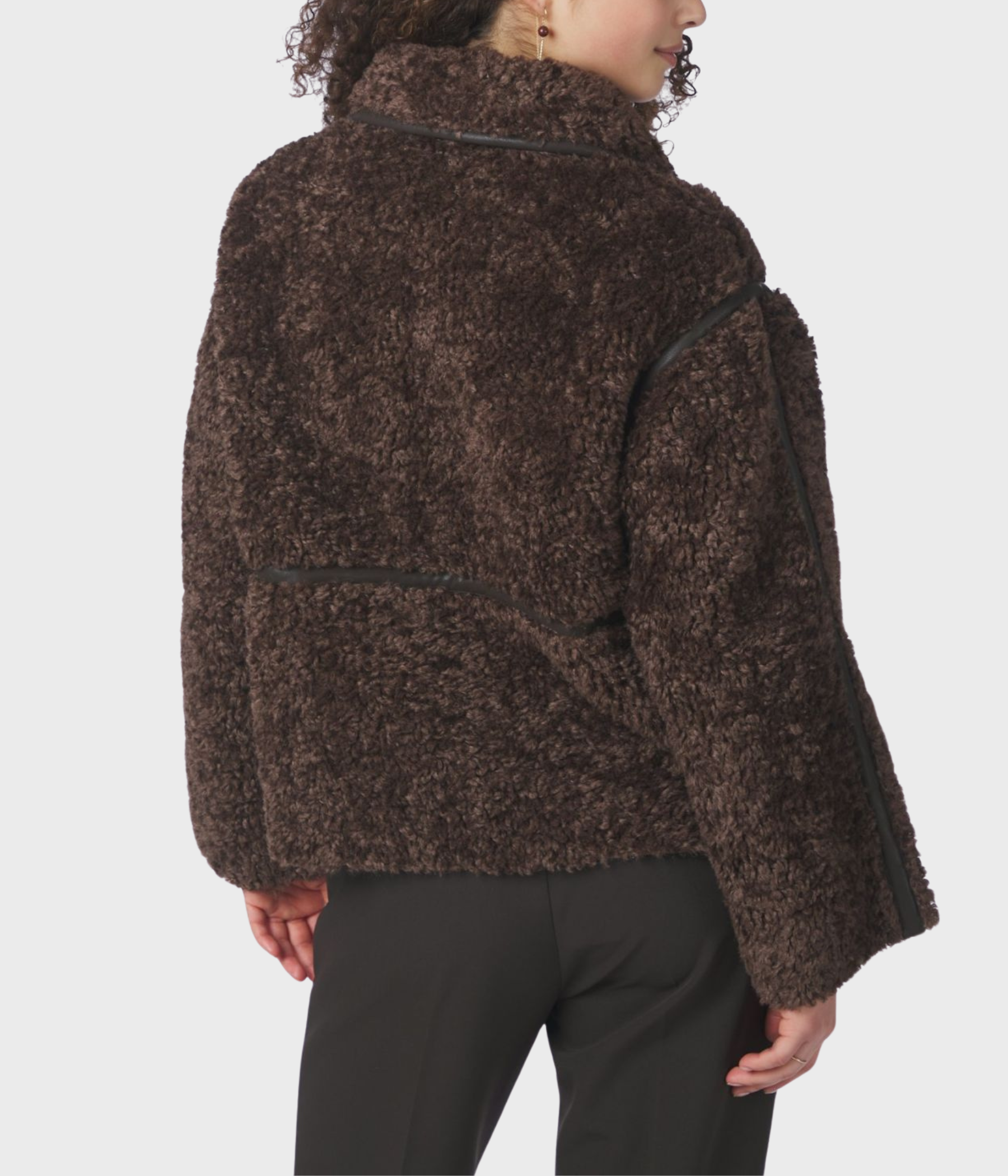 Castor Faux Fur Jacket. (676 DARK BROWN)