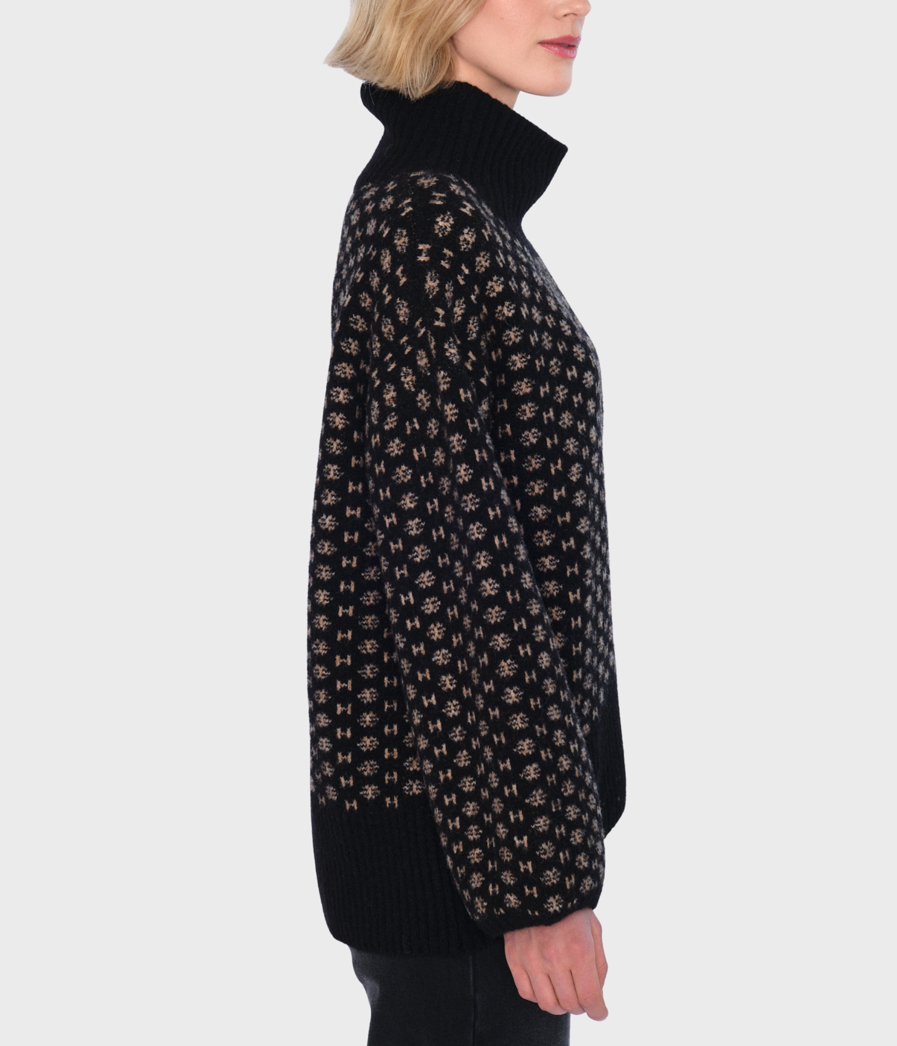 LOGO Sweater (9000Jet Black)
