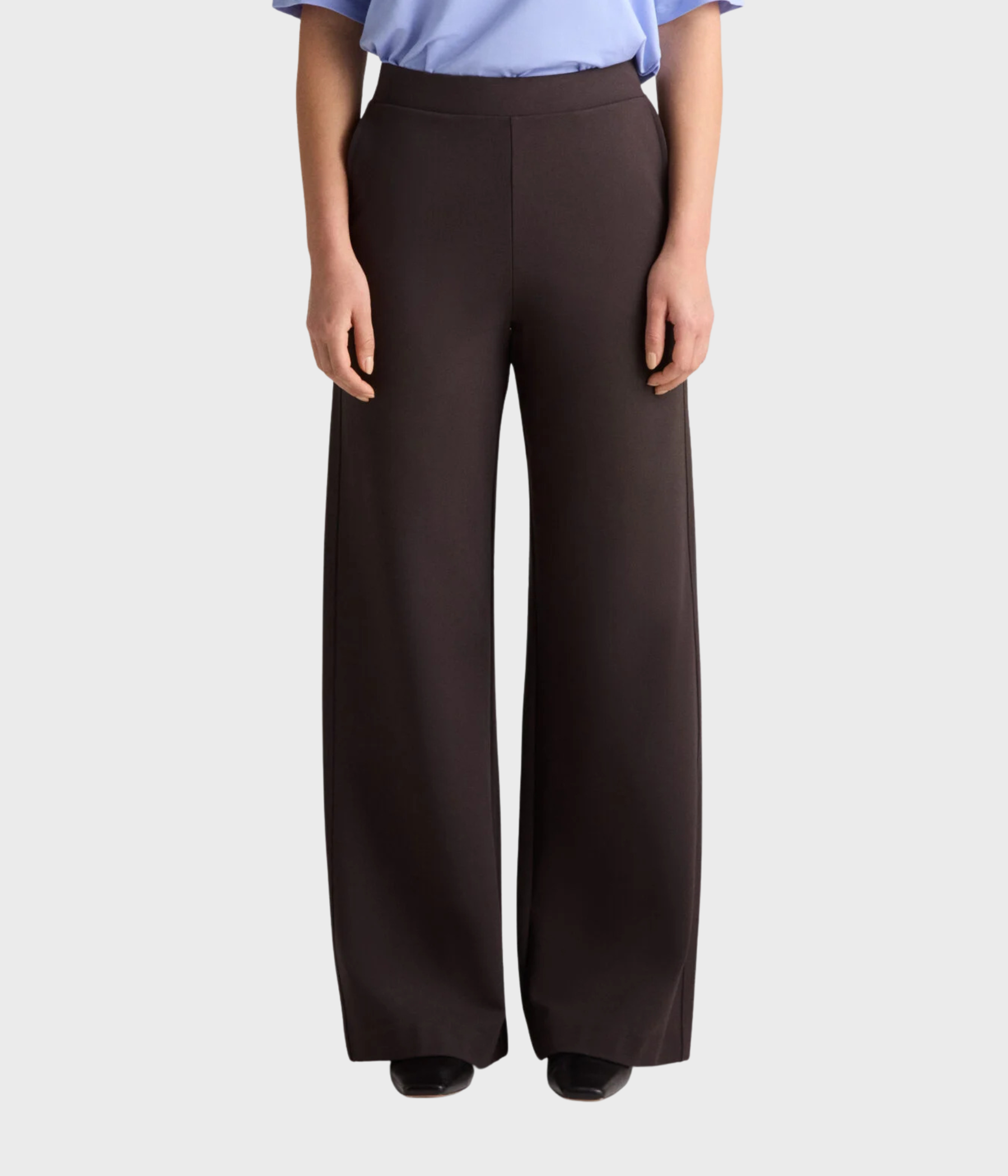 Leia Pants (GANACHE)