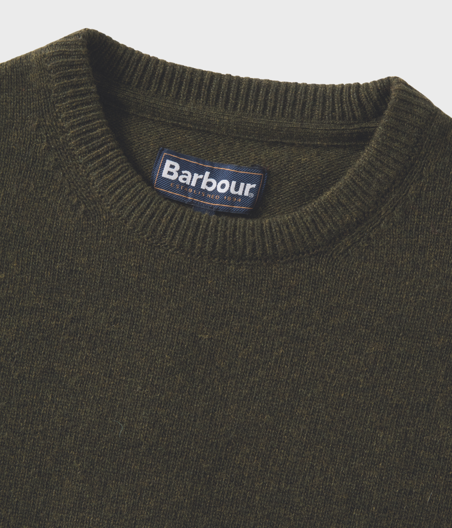 Barbour Essential Patch Crew (GN73 Green)