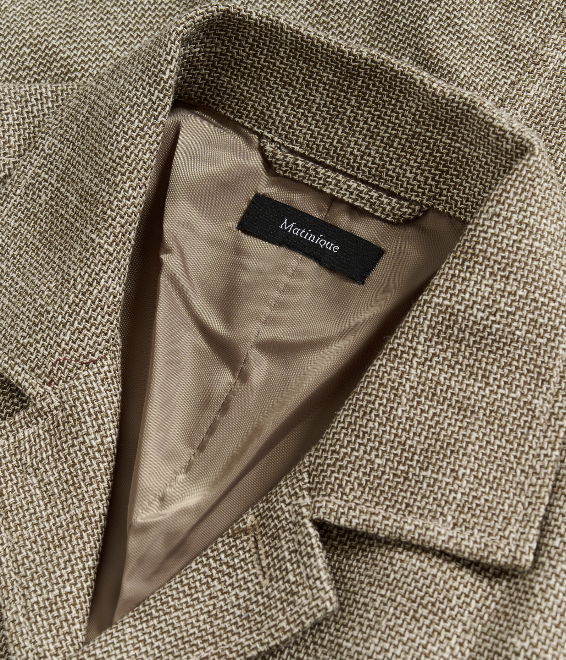 Malaus P. (161105 Plaza Taupe) - D.O. Design Only