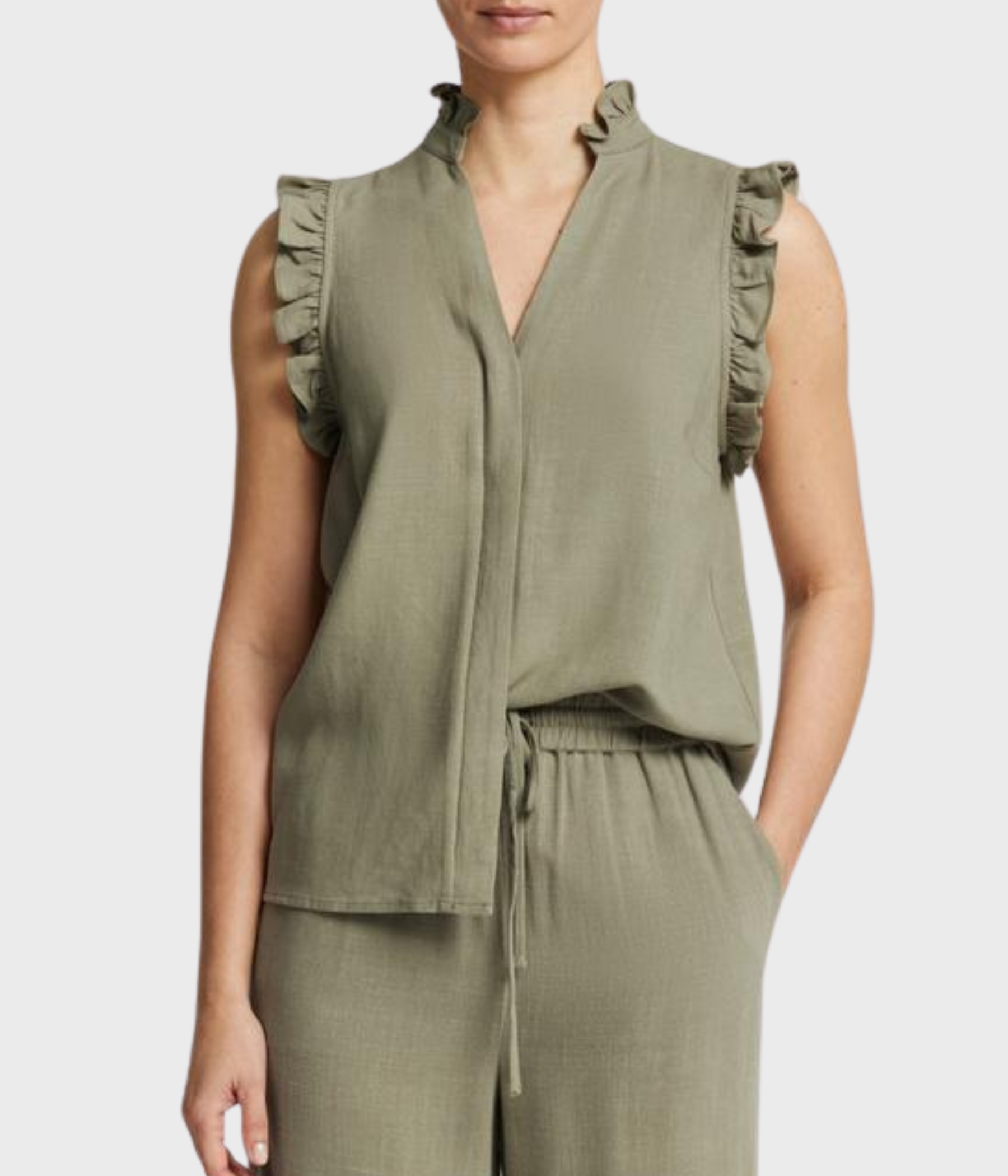 En grön söt blus från Selected Femme.