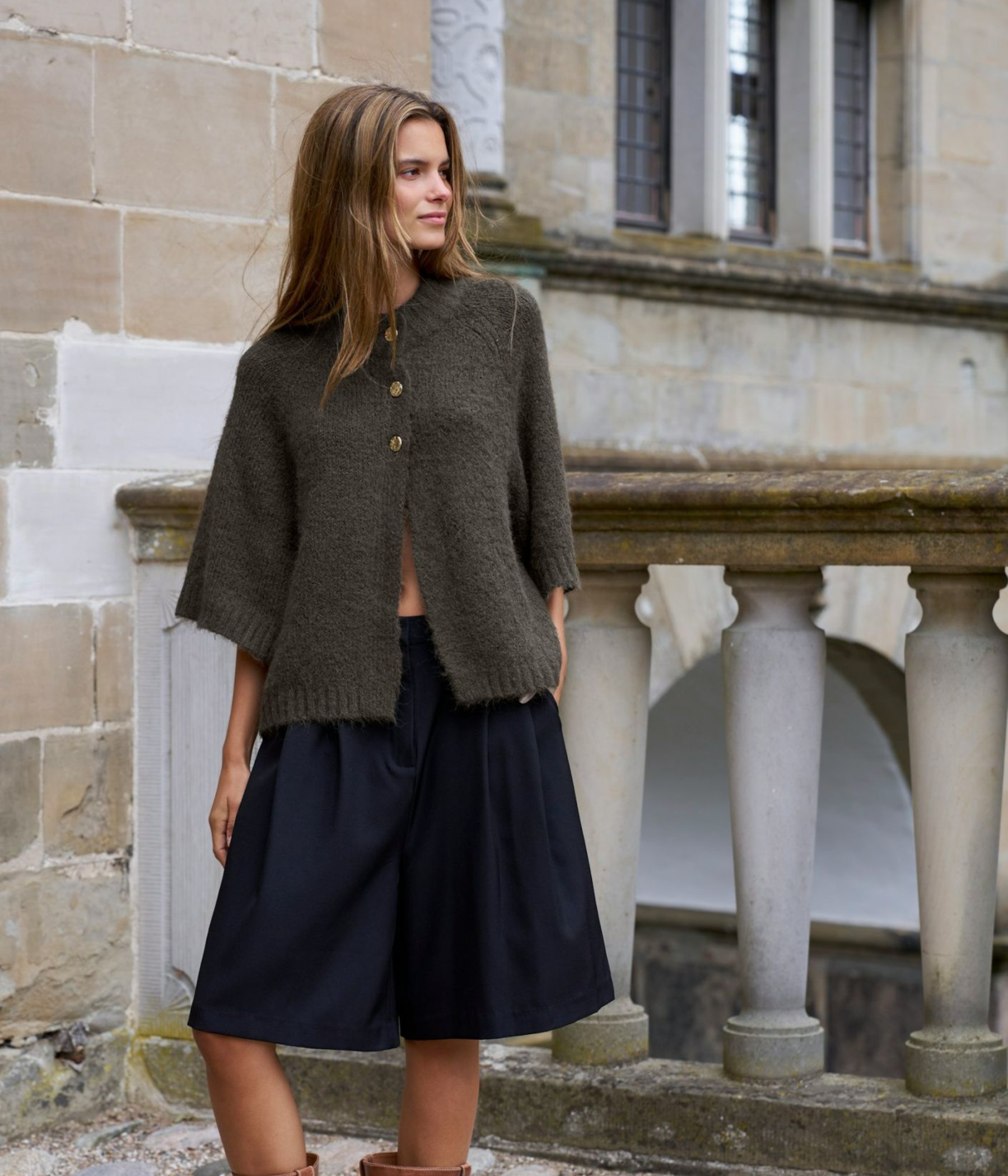 Benuta Fluffy Knit Cardigan. (Army)