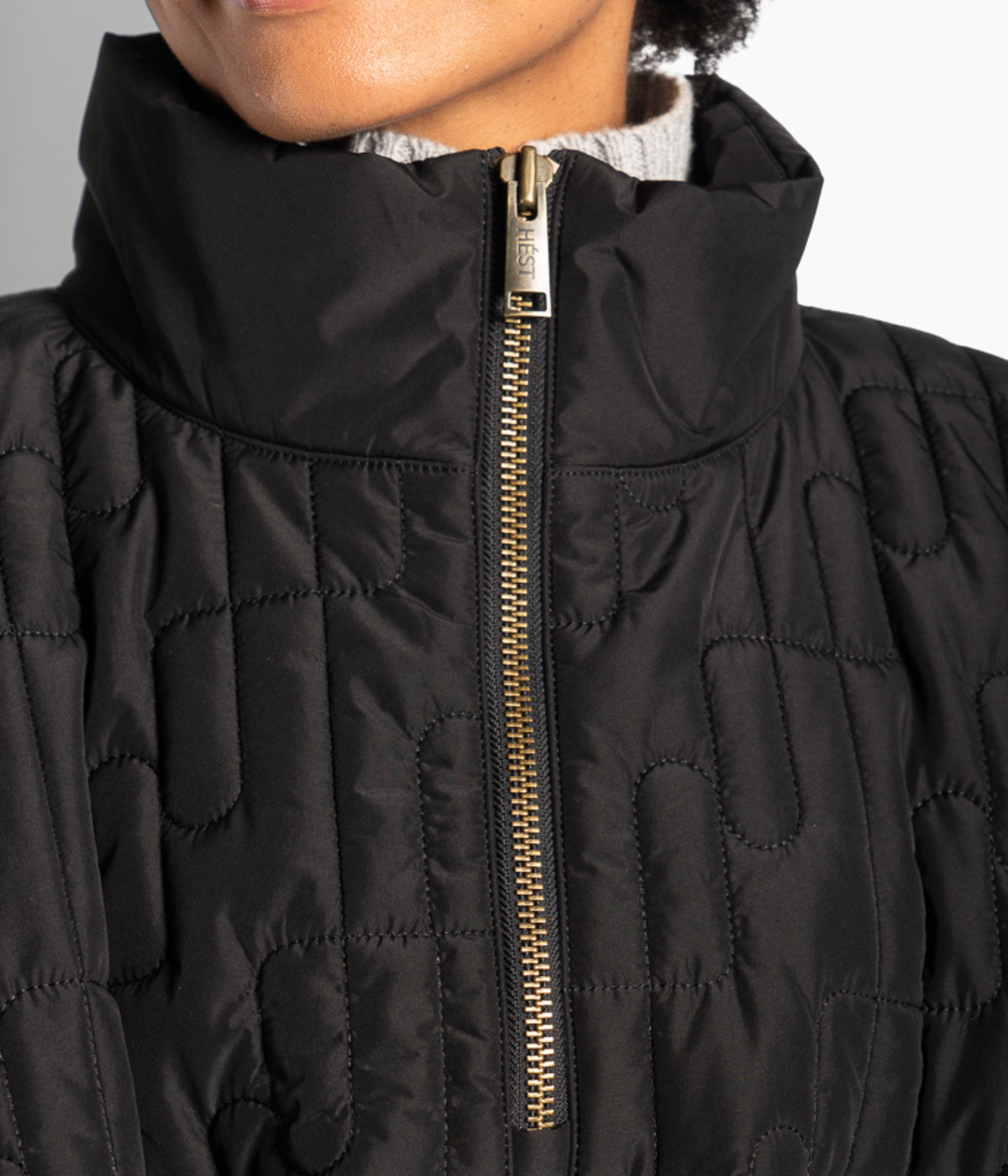 Ashley Cape (9000Jet Black)