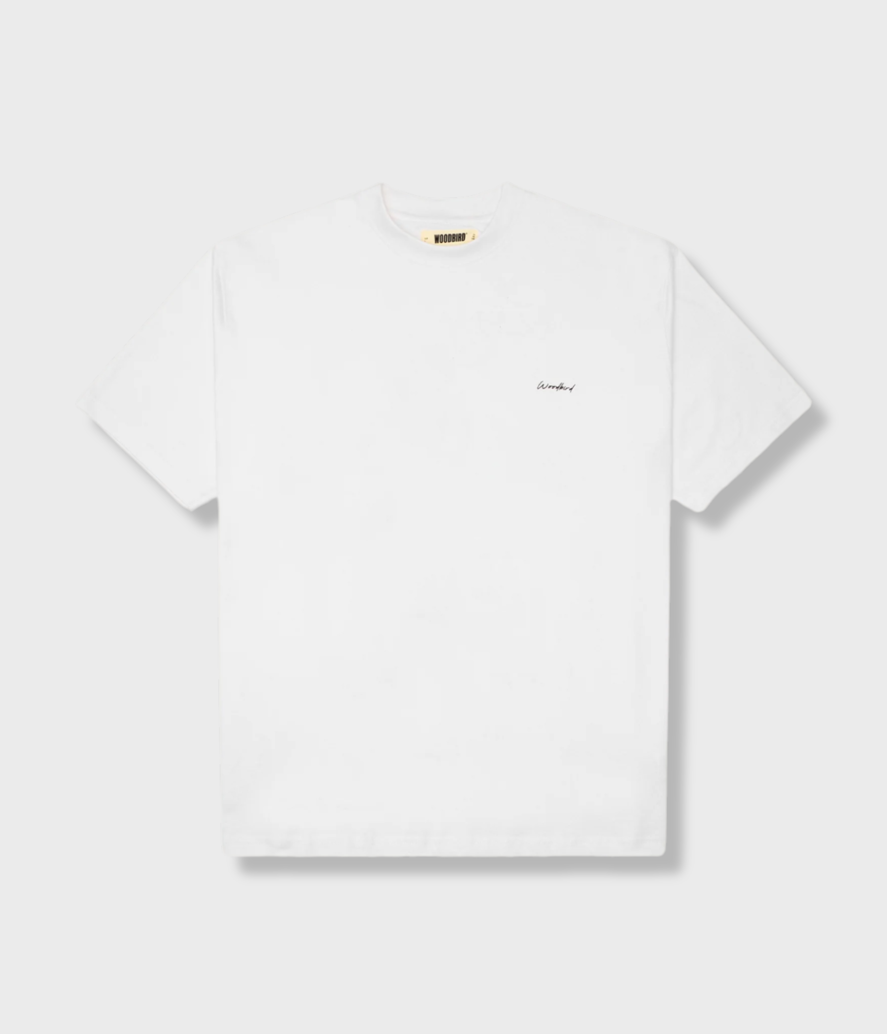 Vit t-shirt med grafiskt tryck