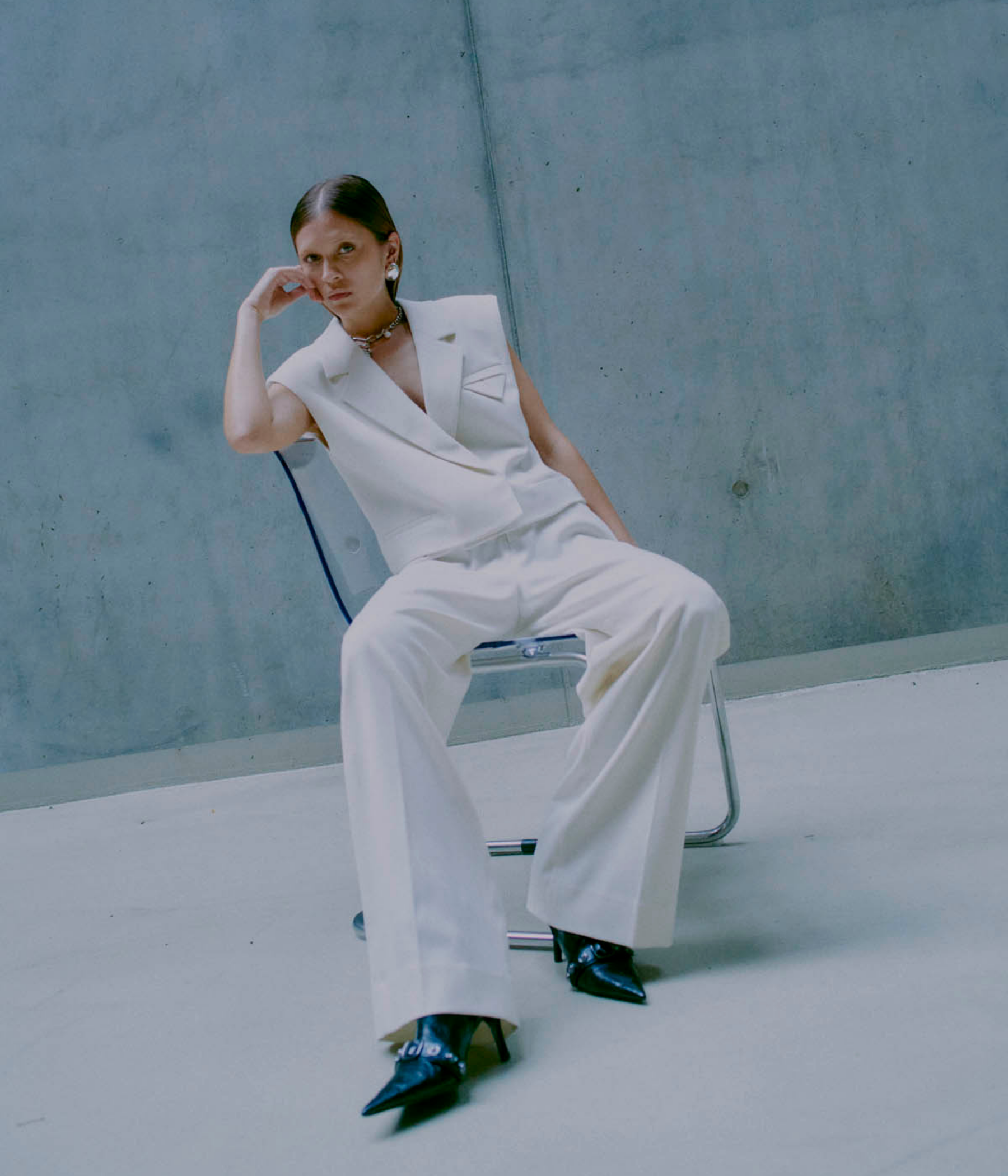 CMTAILOR-SHORT-WAISTCOAT. (8273 Jet Stream)