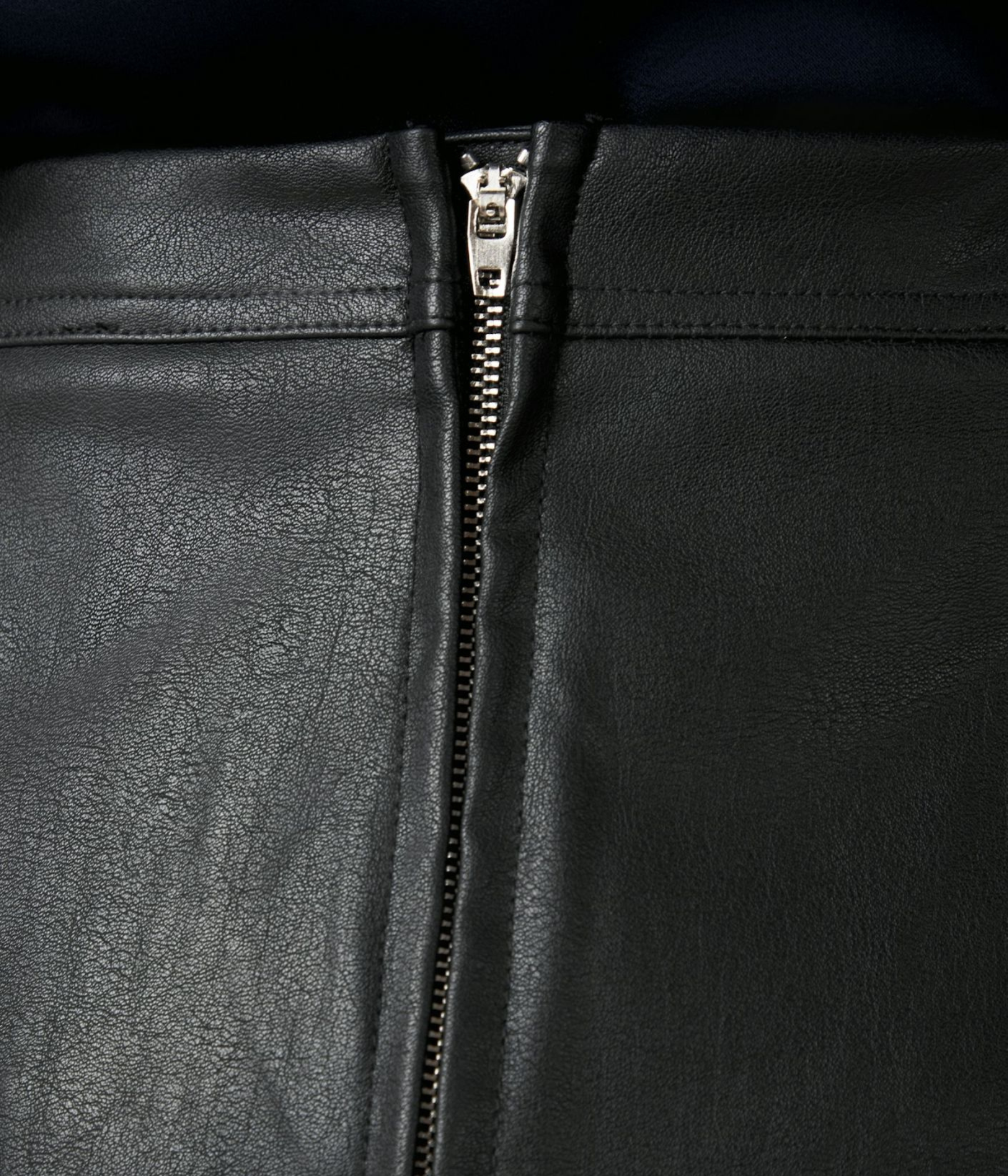 Raya Faux Leather Skirt (Black)