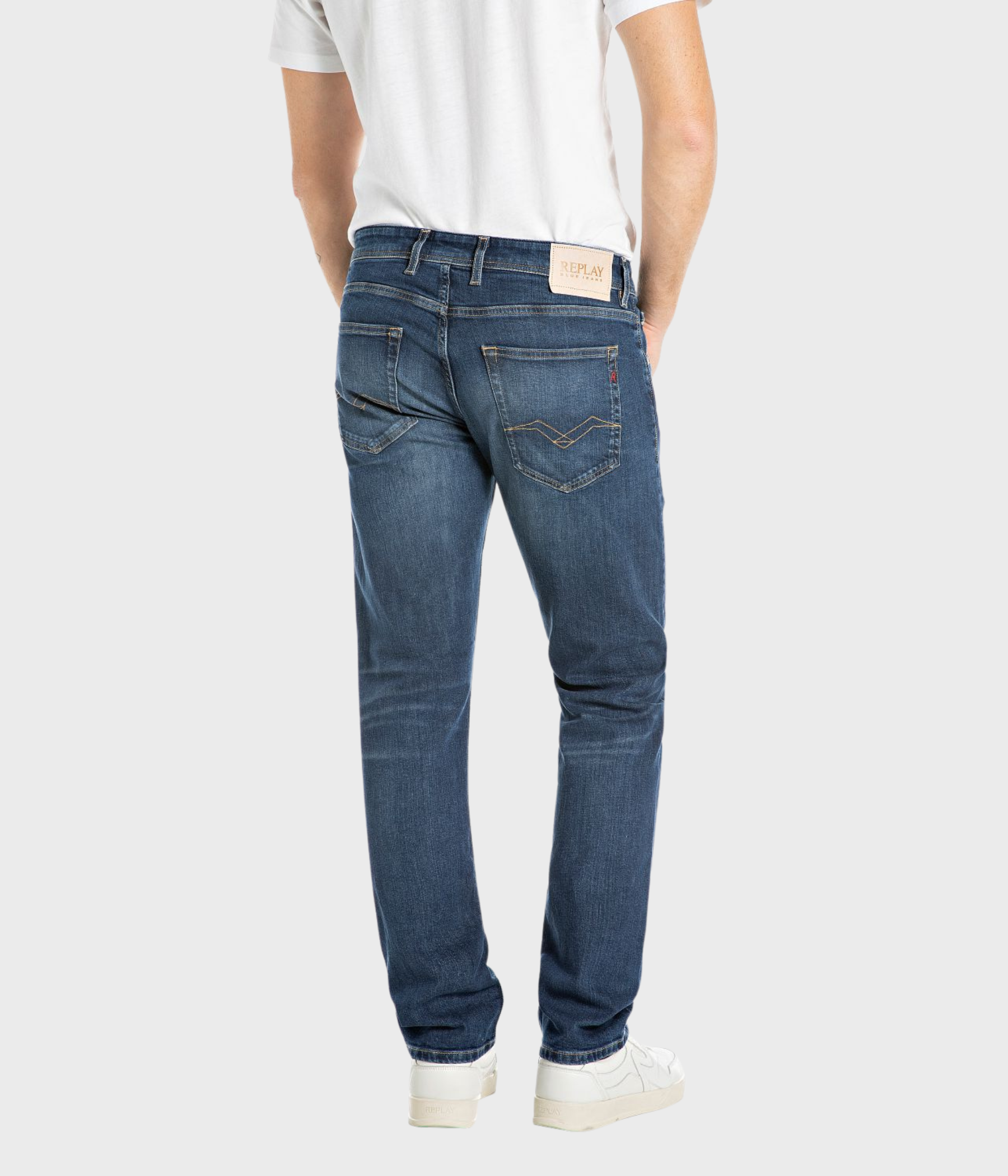 Trousers GROVER 573 ECO PLUS. (007 DARK BLUE Dark tone stonewashed)