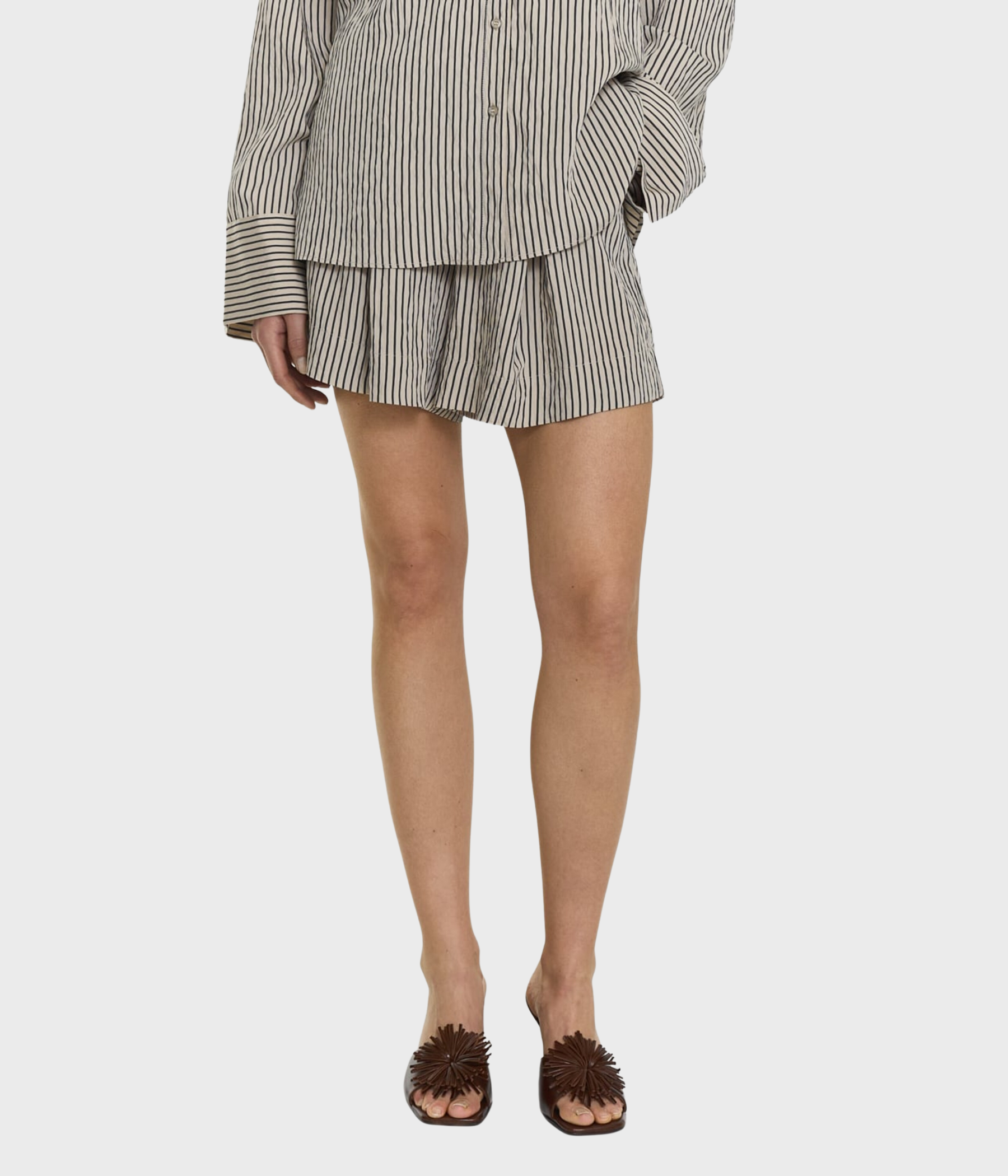 Alisha Shorts (Beige Stripe)