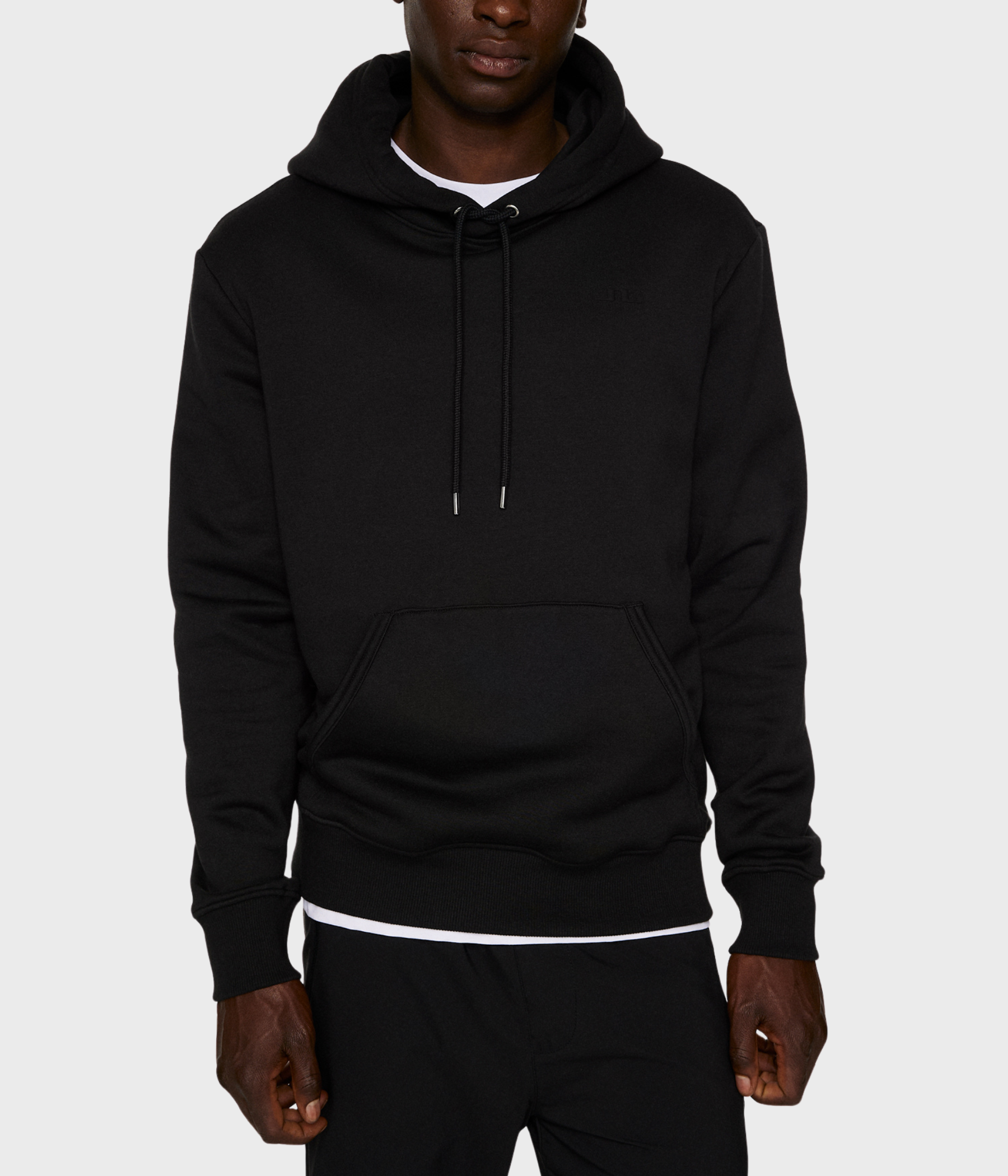 Alpha Hood. (9999 Black)