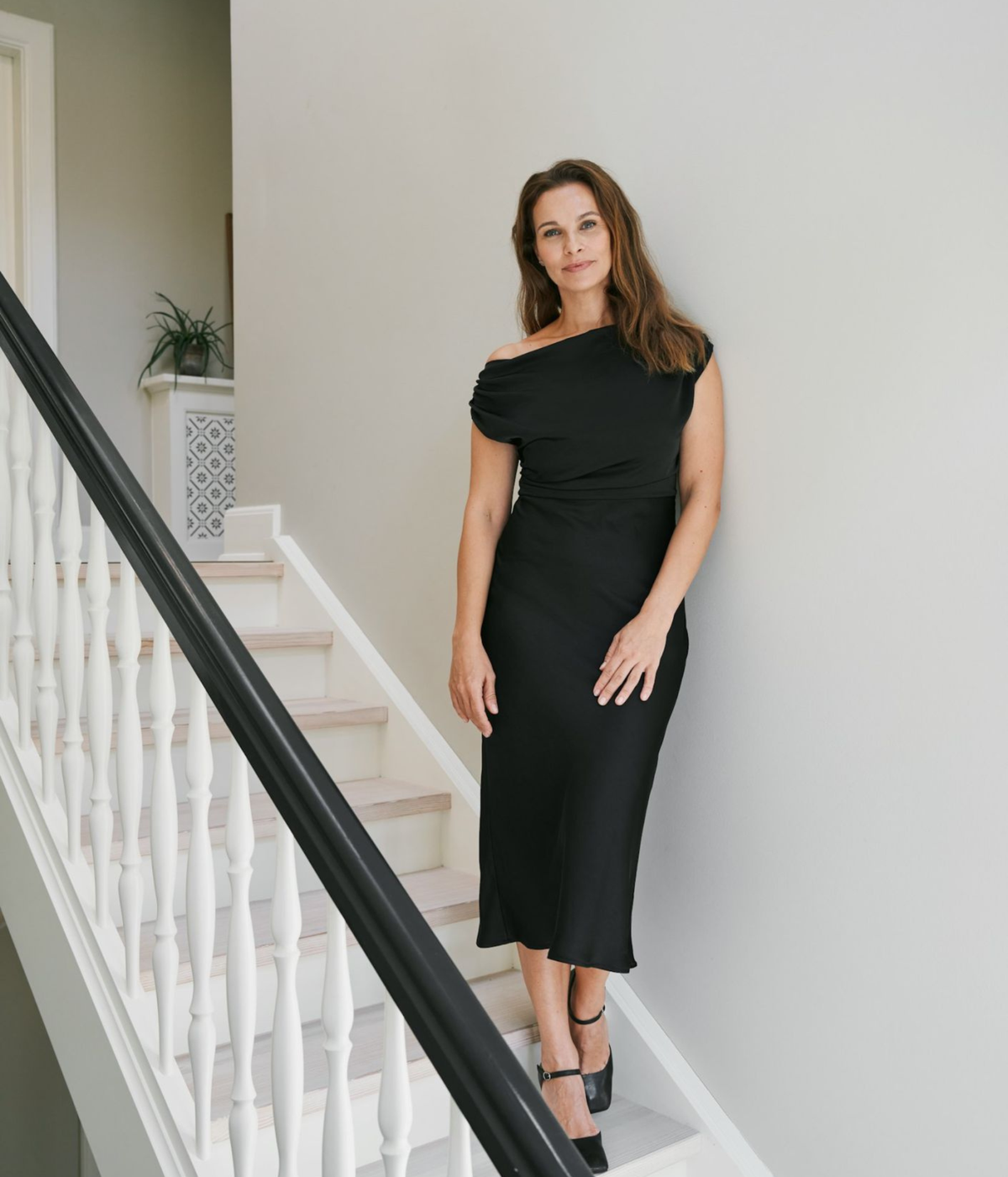 Lilith Heavy Sateen Dress (Black)
